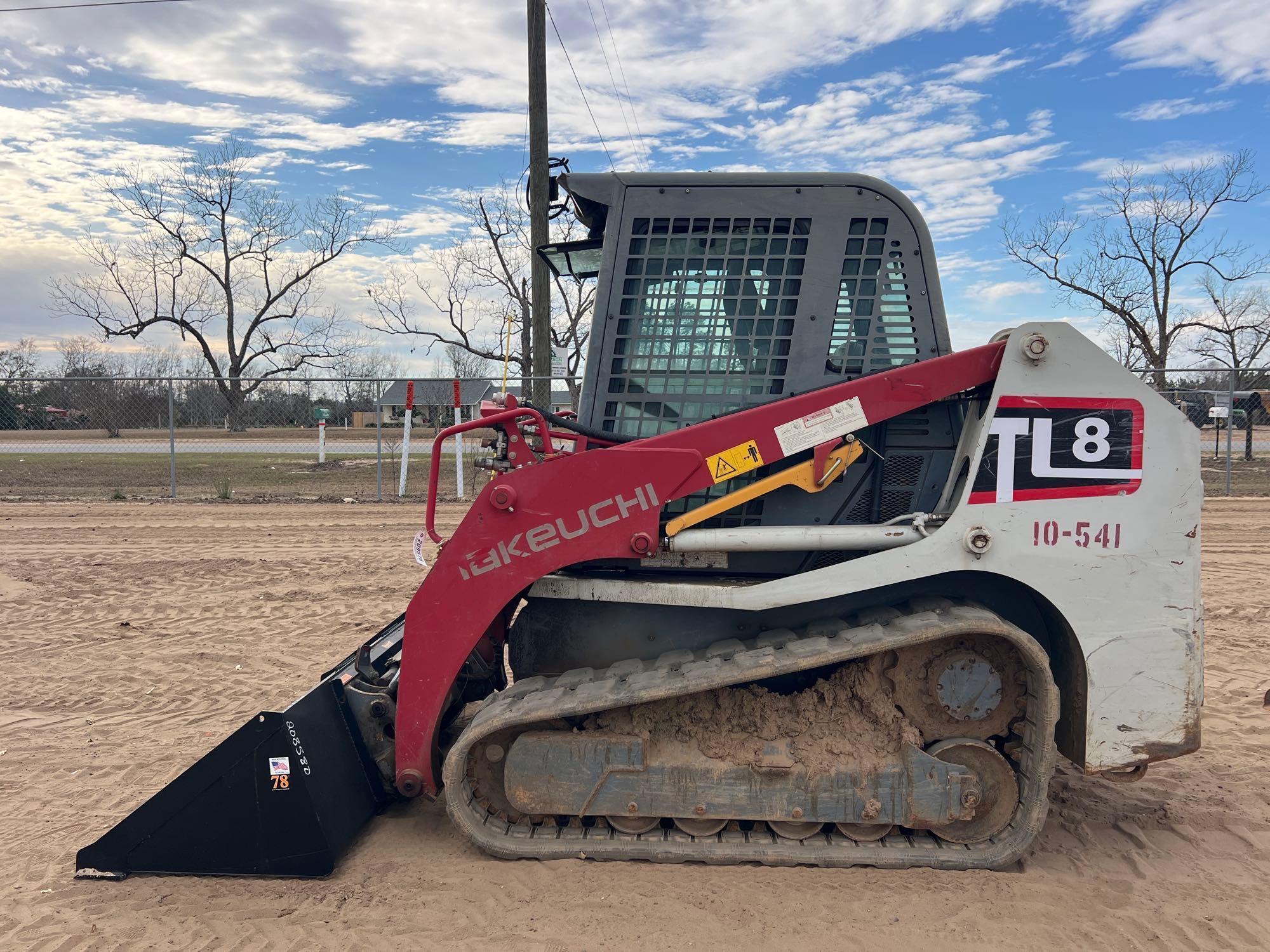 2019 TAKEUCHI TL8 SKID STEER