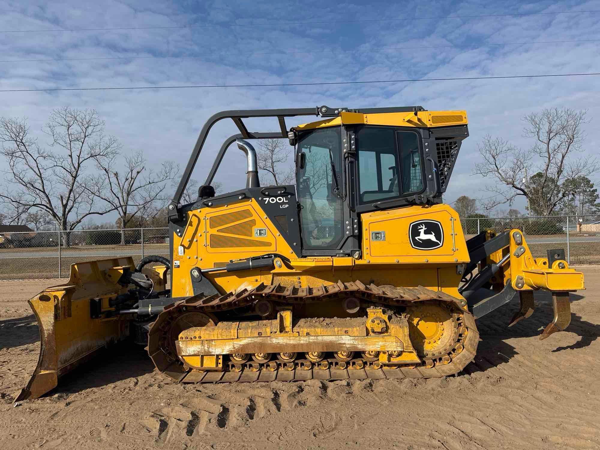 2022 JOHN DEERE 700L LGP CRAWLER DOZER