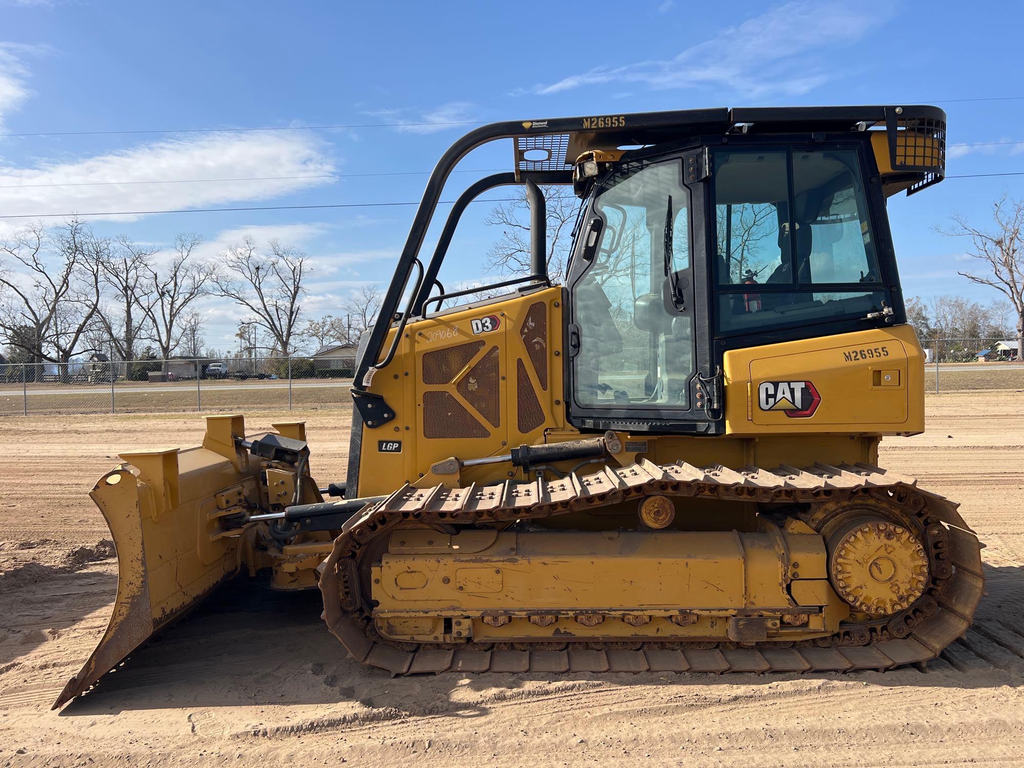 2021 CATERPILLAR D3 LGP CRAWLER DOZER