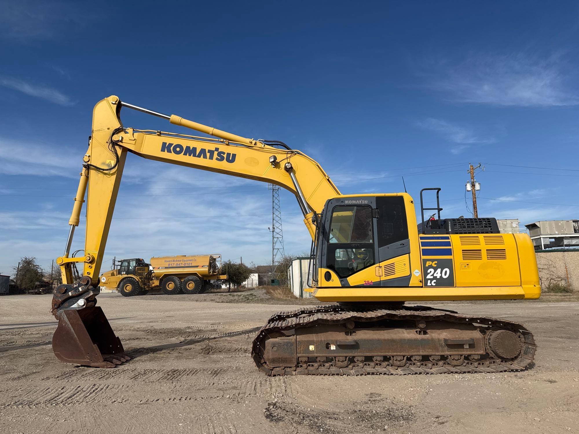2016 KOMATSU PC240LC-11 EXCAVATOR