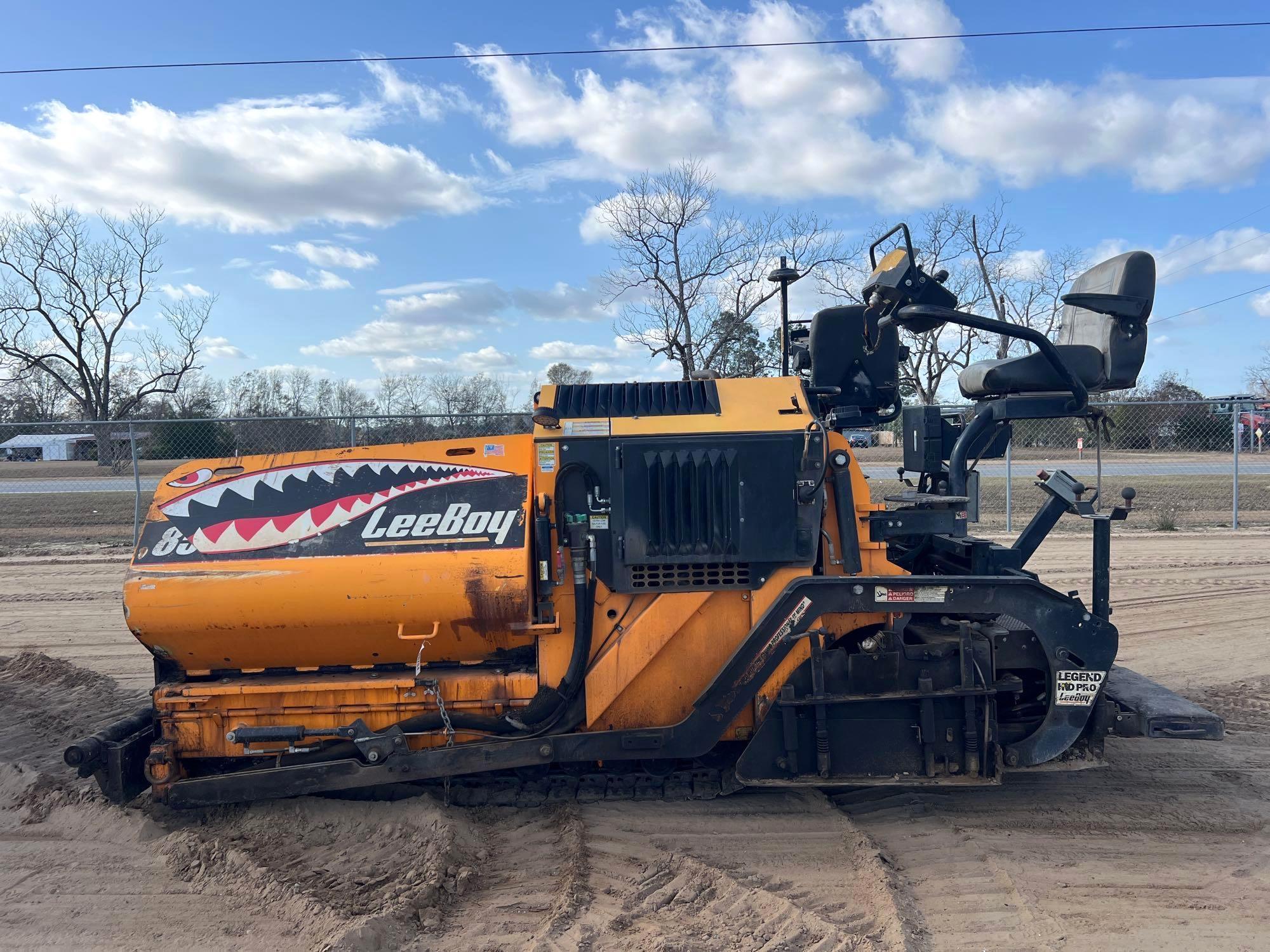 LEEBOY 8530 ASPHALT PAVER