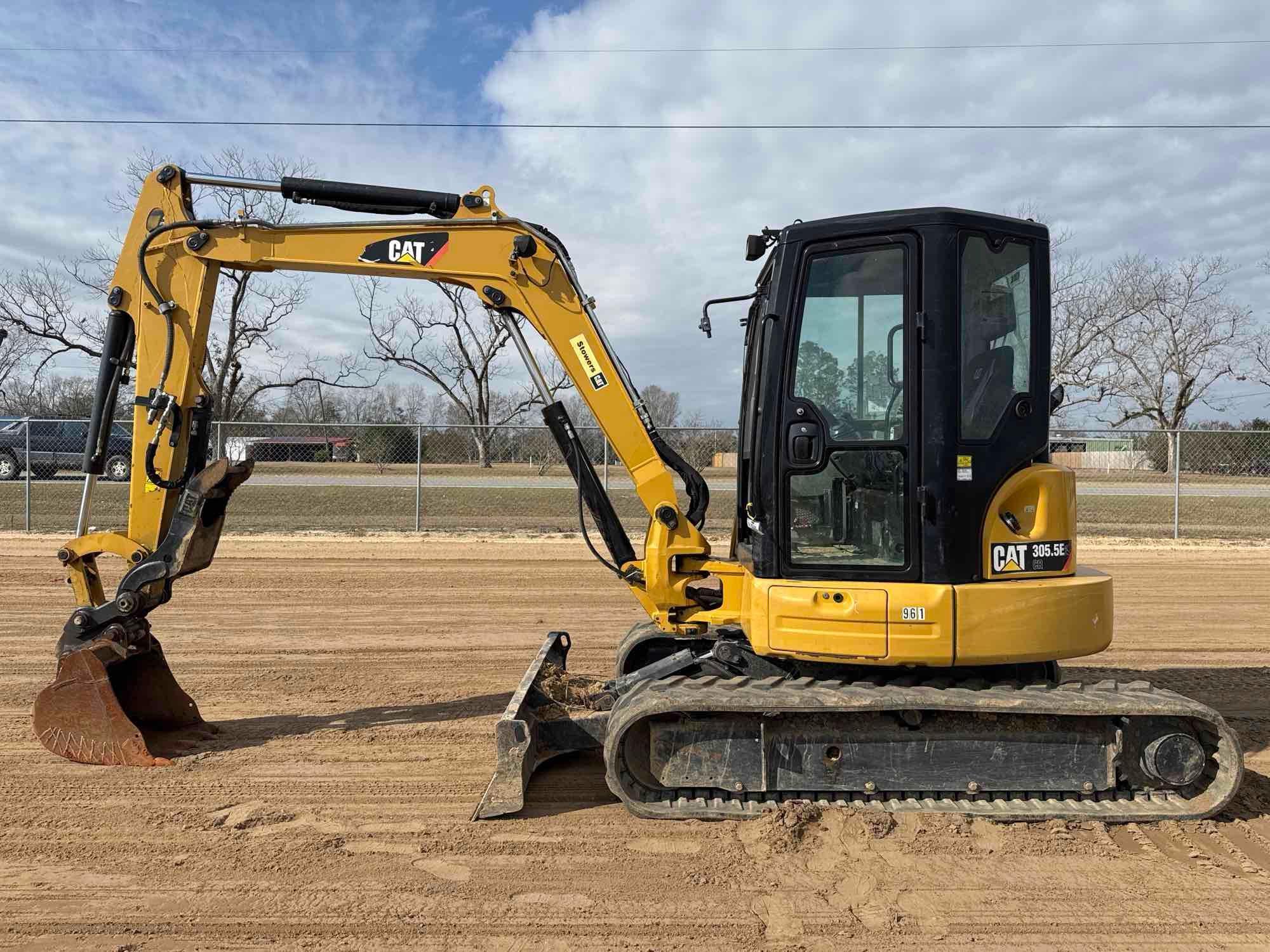 2019 CATERPILLAR 305.5E2CR EXCAVATOR