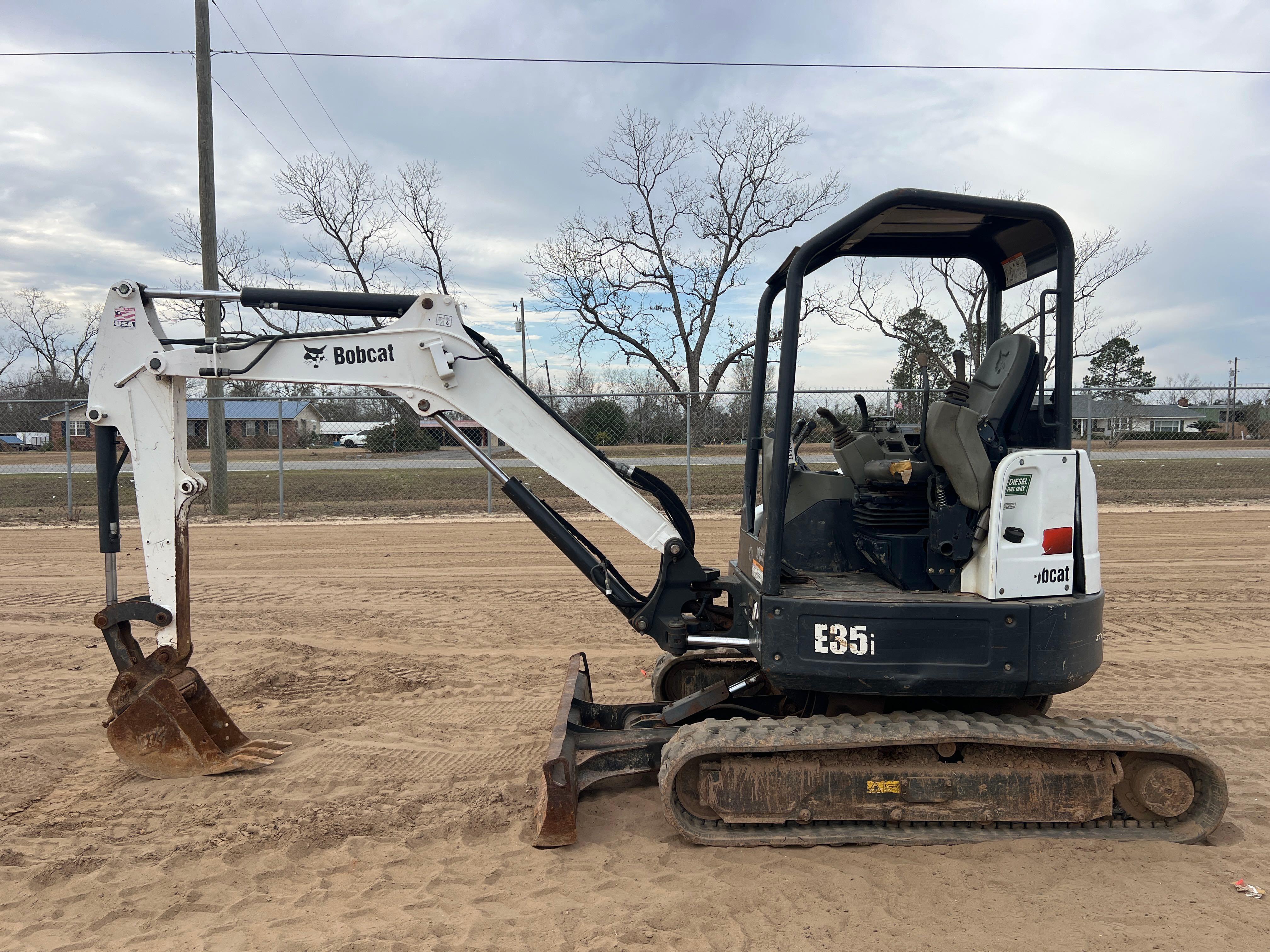 2016 BOBCAT E35I EXCAVATOR