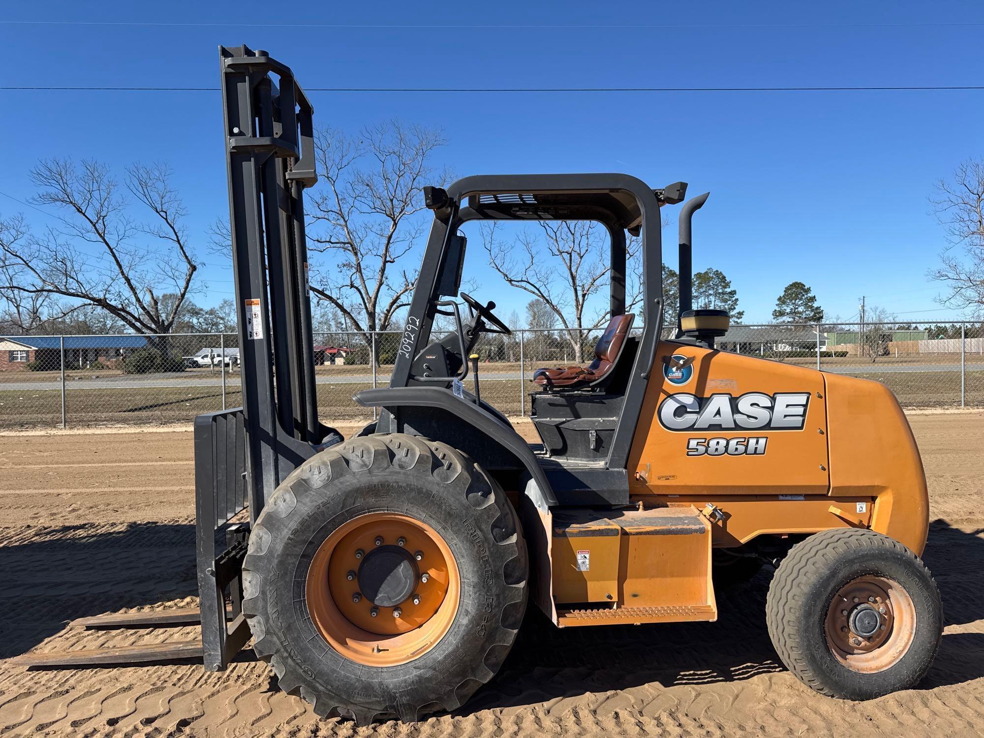 CASE 586H ROUGH TERRAIN FORKLIFT