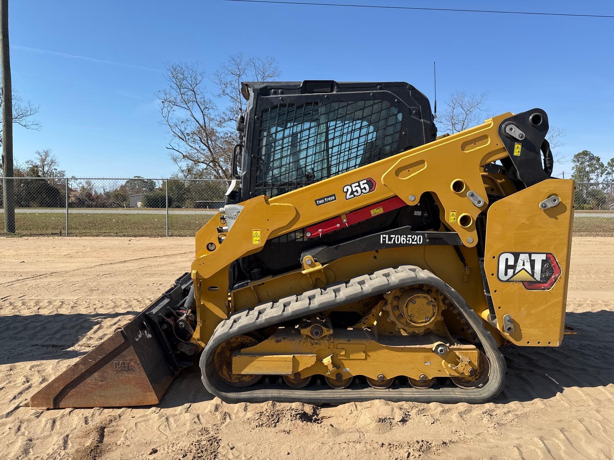 2025 CATERPILLAR 255 SKID STEER