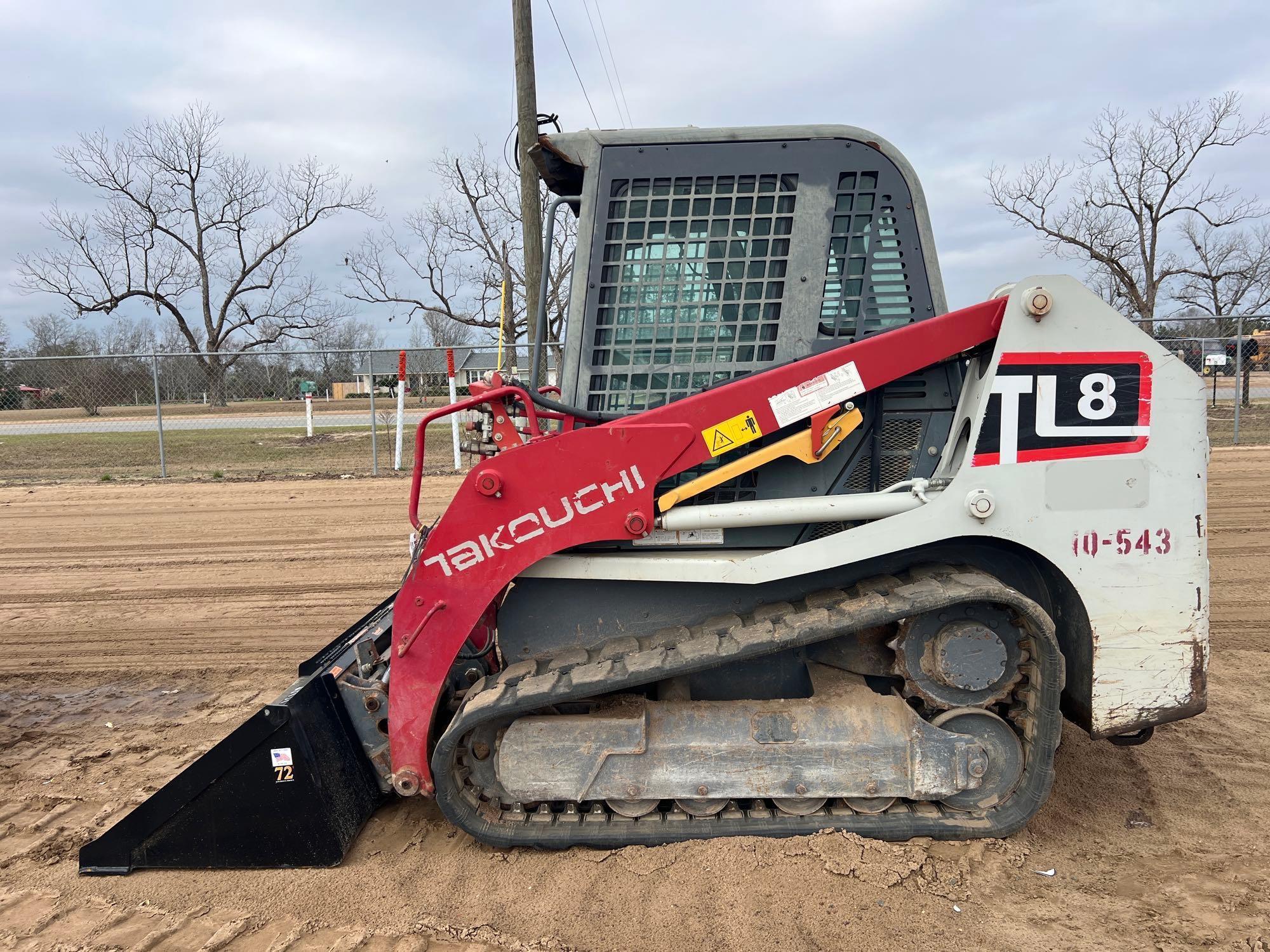 TAKEUCHI TL8 SKID STEER