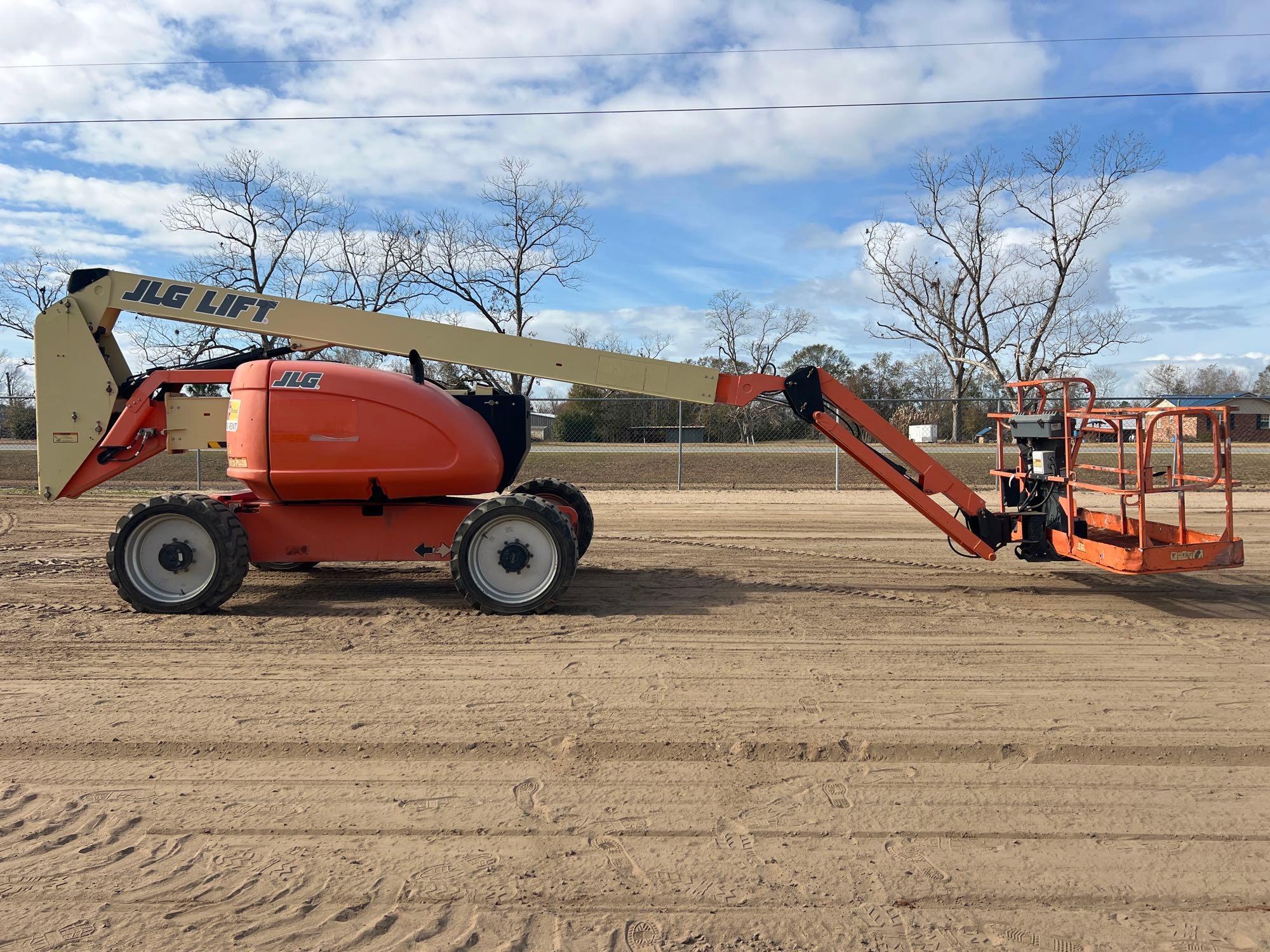JLG 600 AJ SKYPOWER BOOM LIFT