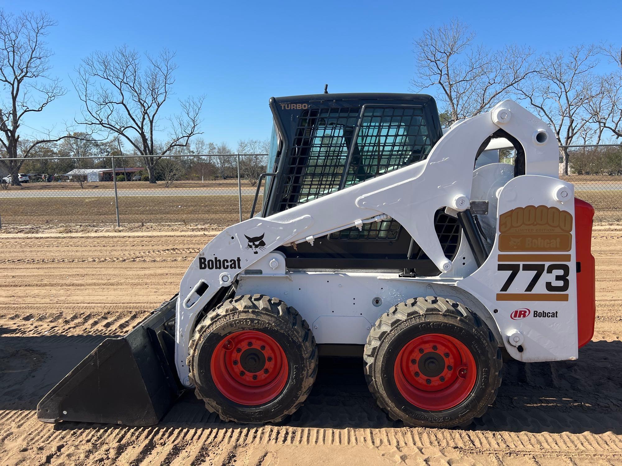 2001 BOBCAT 773 SKID STEER