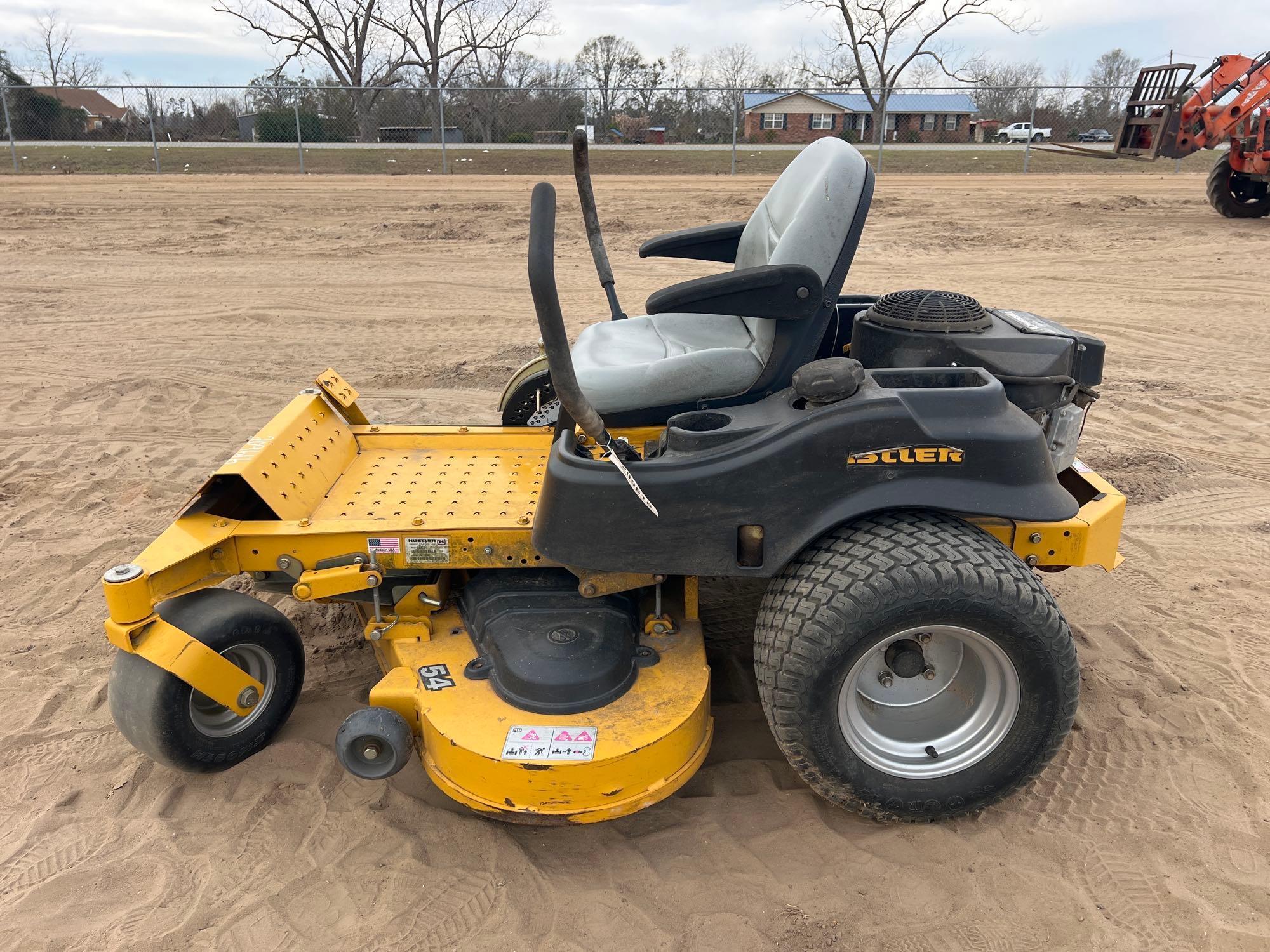 HUSTLER RAPTOR SD ZERO TURN LAWNMOWER