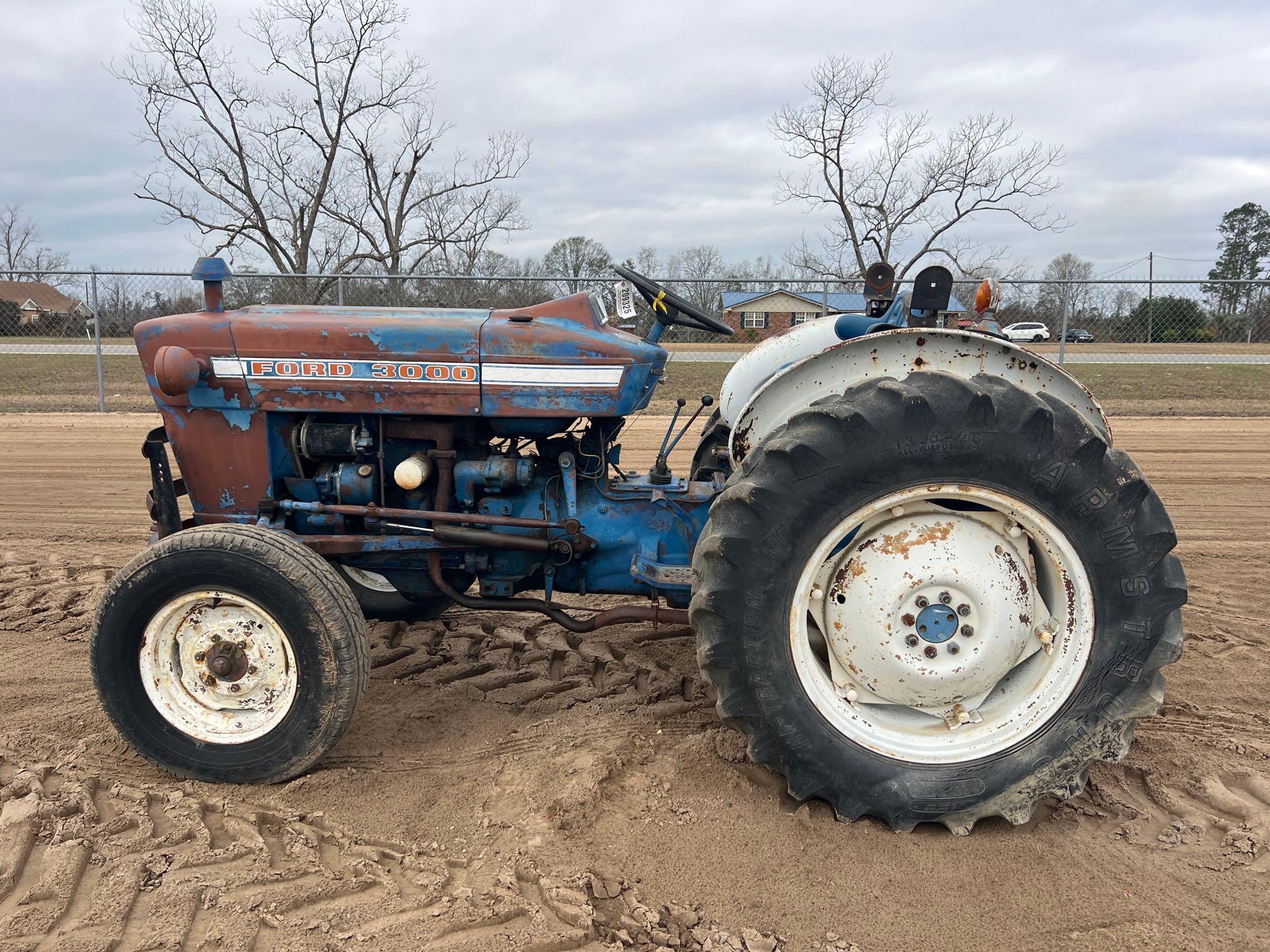 FORD 3000 TRACTOR