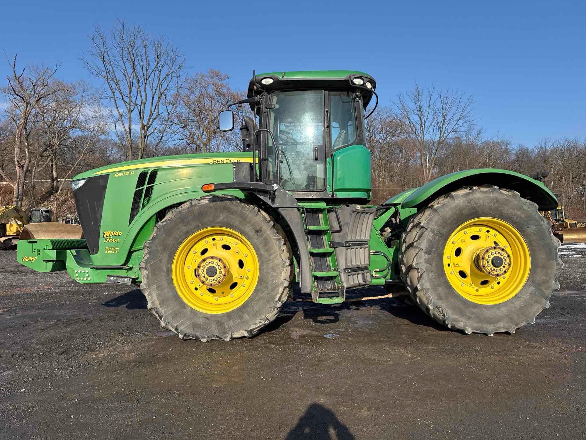 JOHN DEERE 9560R SCAPER SPECIAL TRACTOR