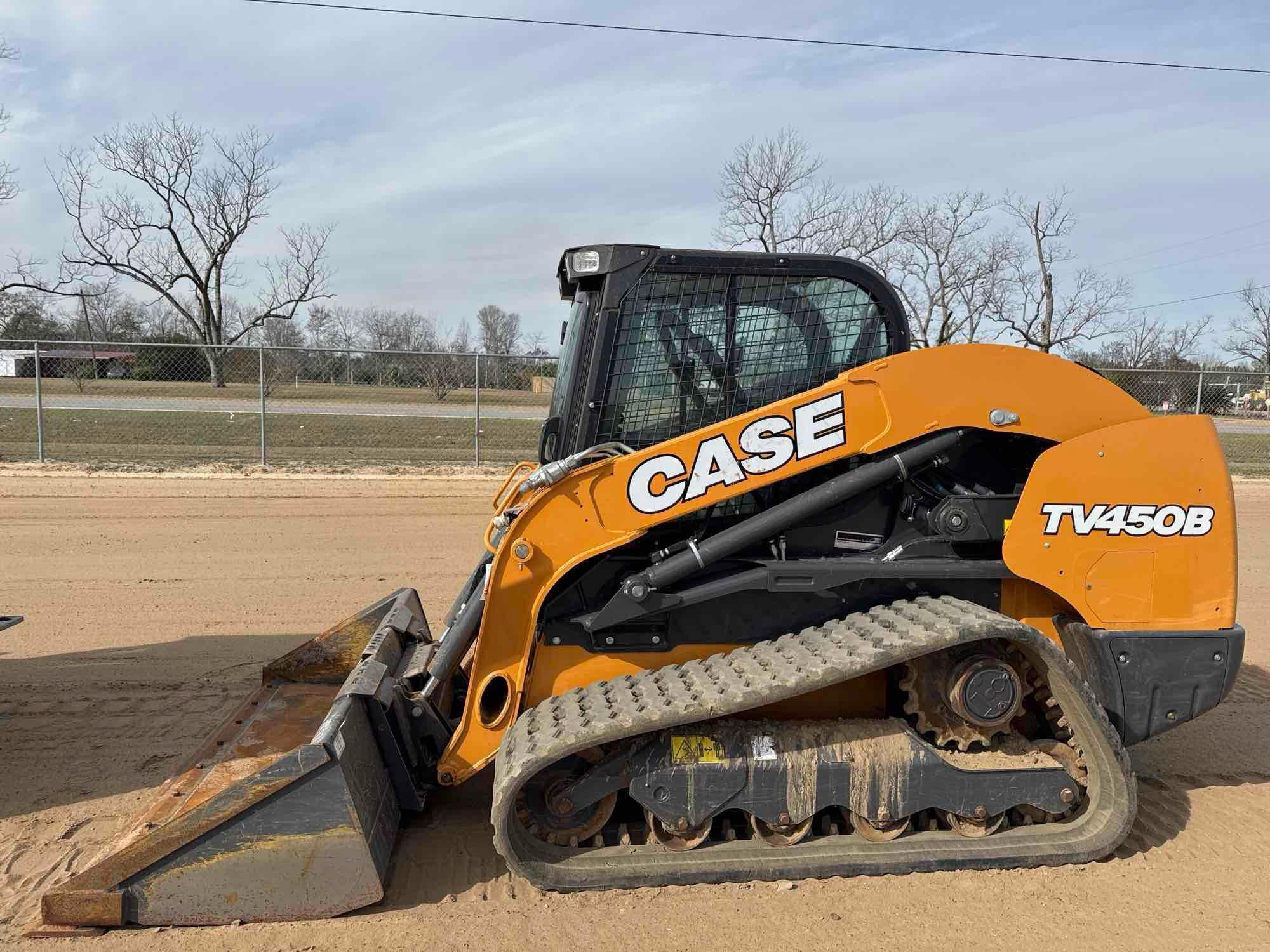 CASE TV450B SKID STEER