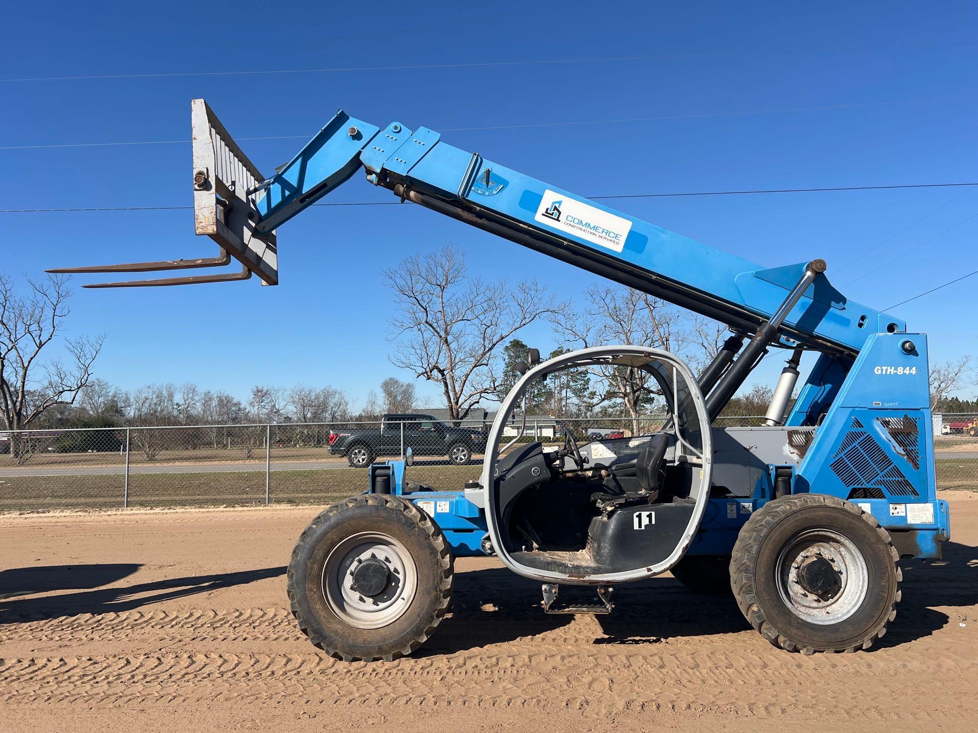 2012 GENIE GTH844 TELESCOPIC FORKLIFT
