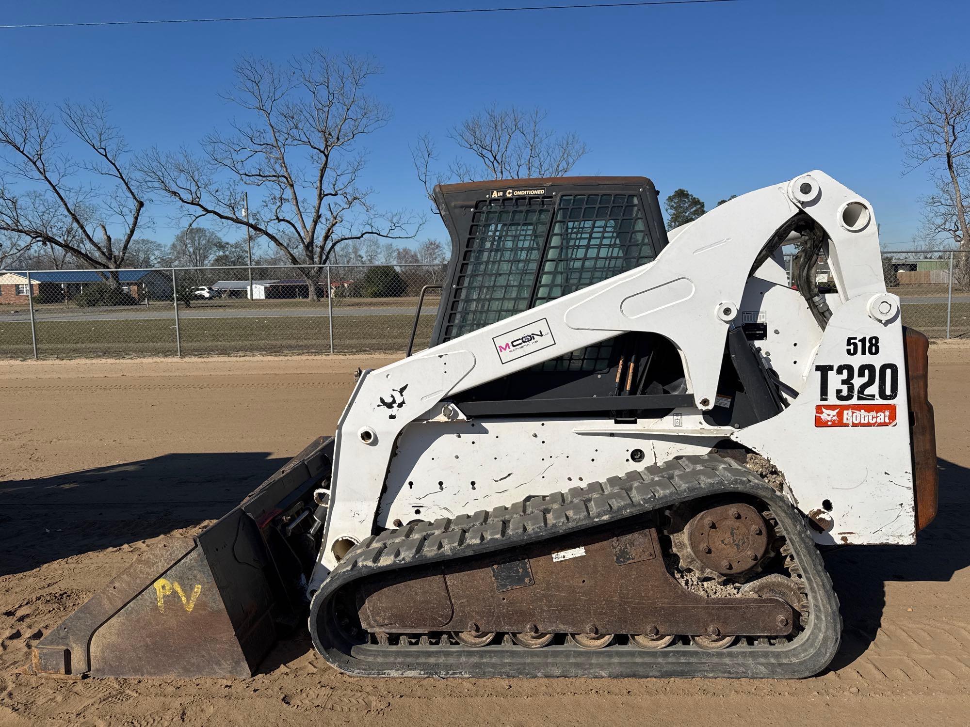 2008 BOBCAT T320 SKID STEER