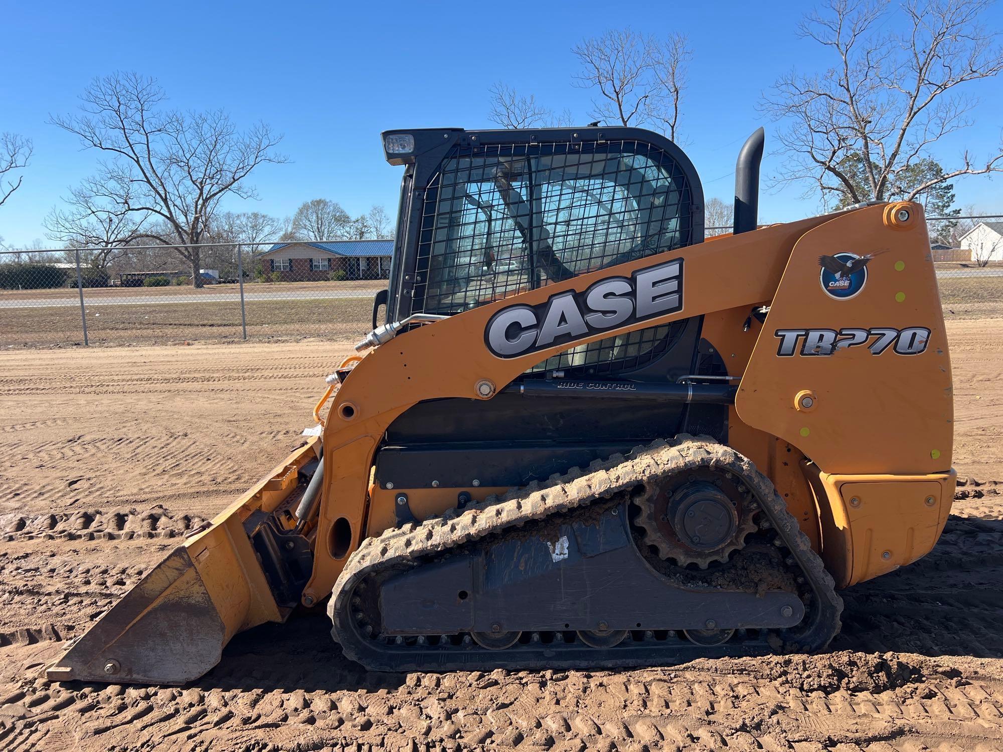 CASE TR270 SKID STEER