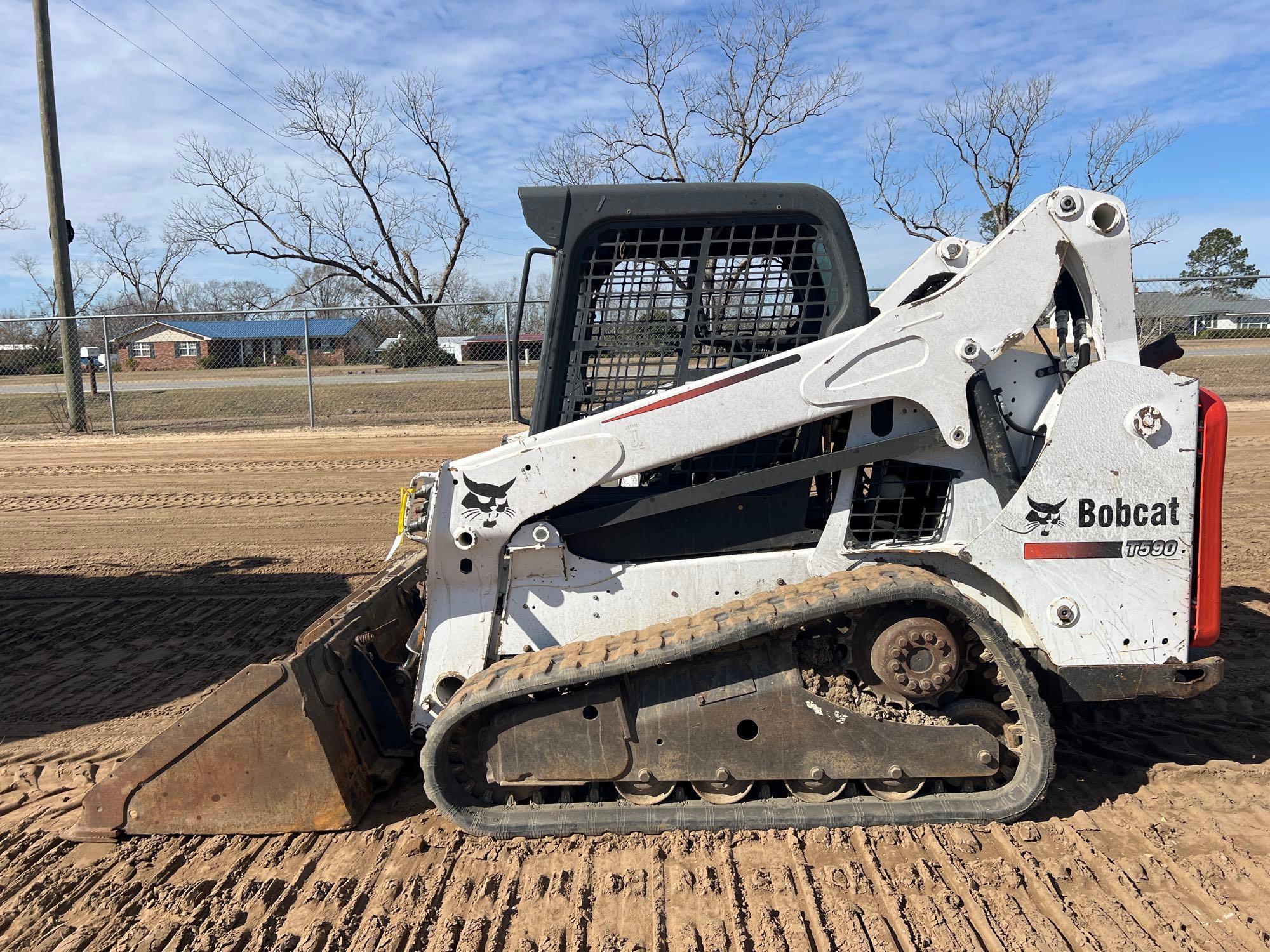 2015 BOBCAT T590 SKID STEER