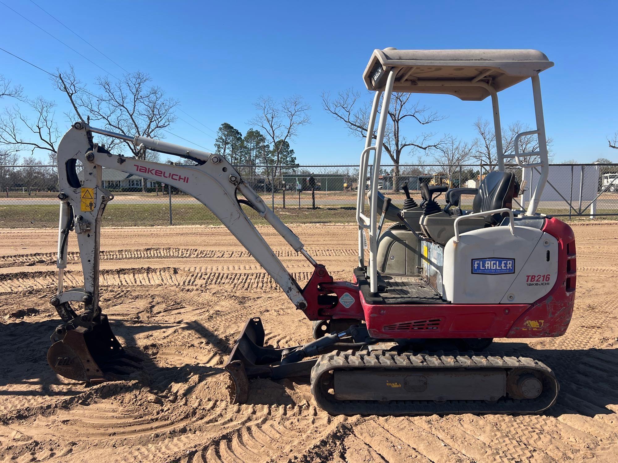 2016 TAKEUCHI TB216 EXCAVATOR