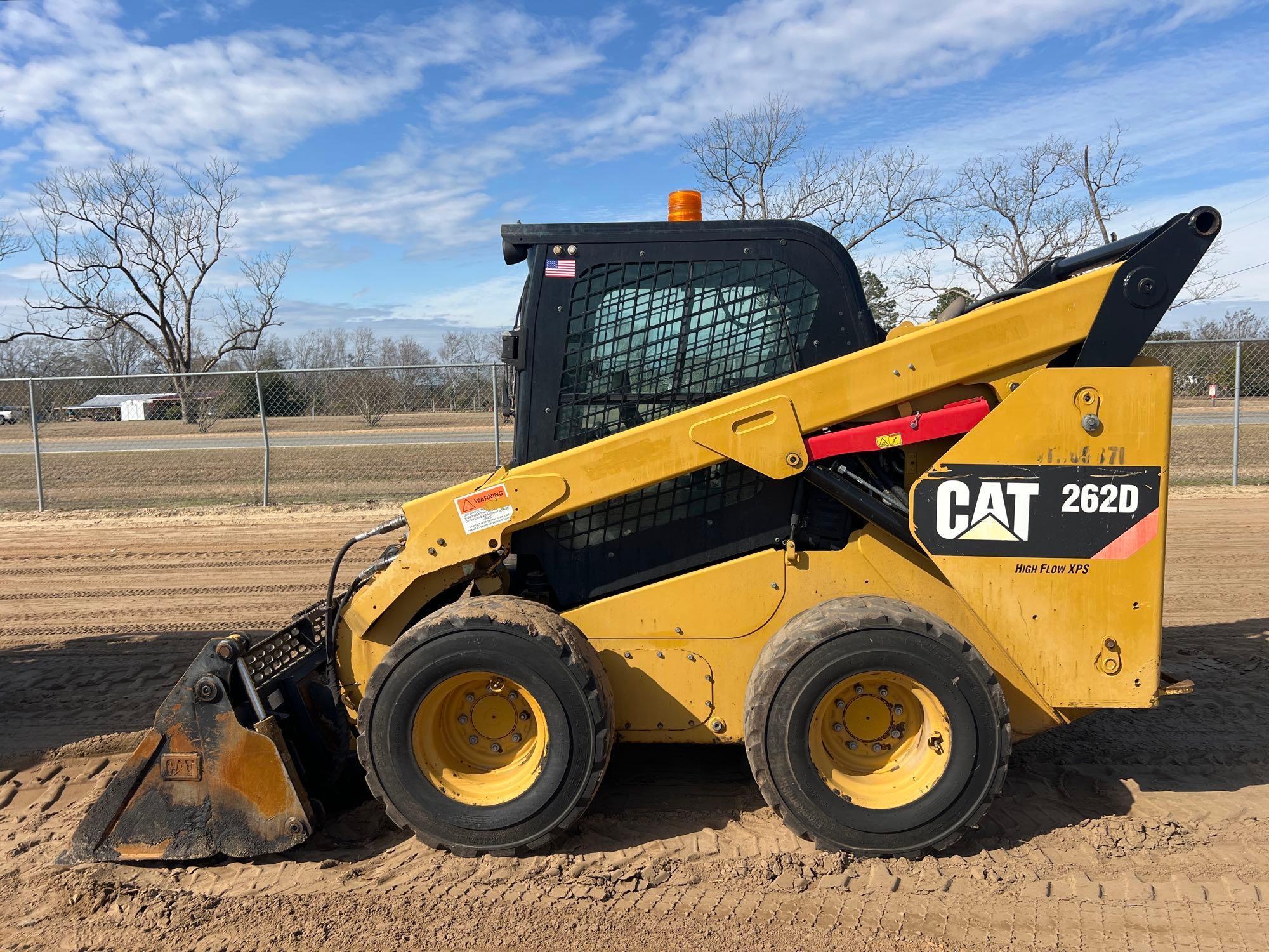 2019 CATERPILLAR 262D SKID STEER