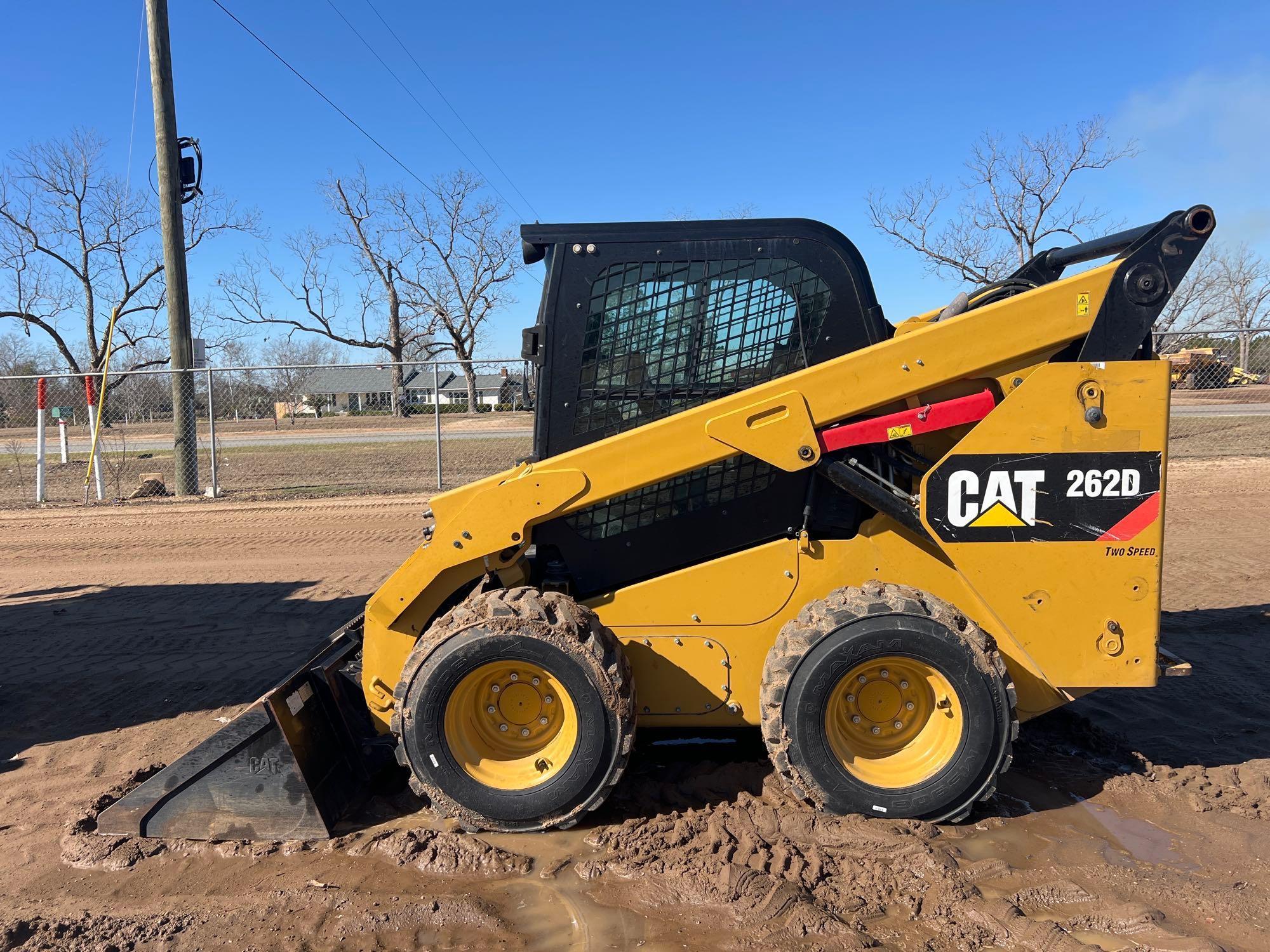 2018 CATERPILLAR 262D SKID STEER