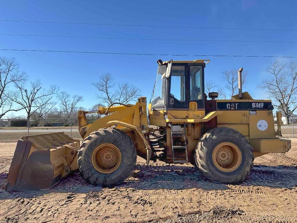 1995 CATERPILLAR 938F WHEEL LOADER