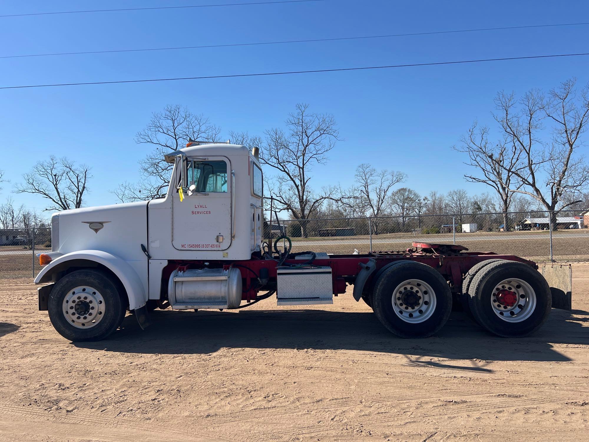 1998 PETERBILT 378 FLAT TOP DAYCAB ROAD TRACTOR