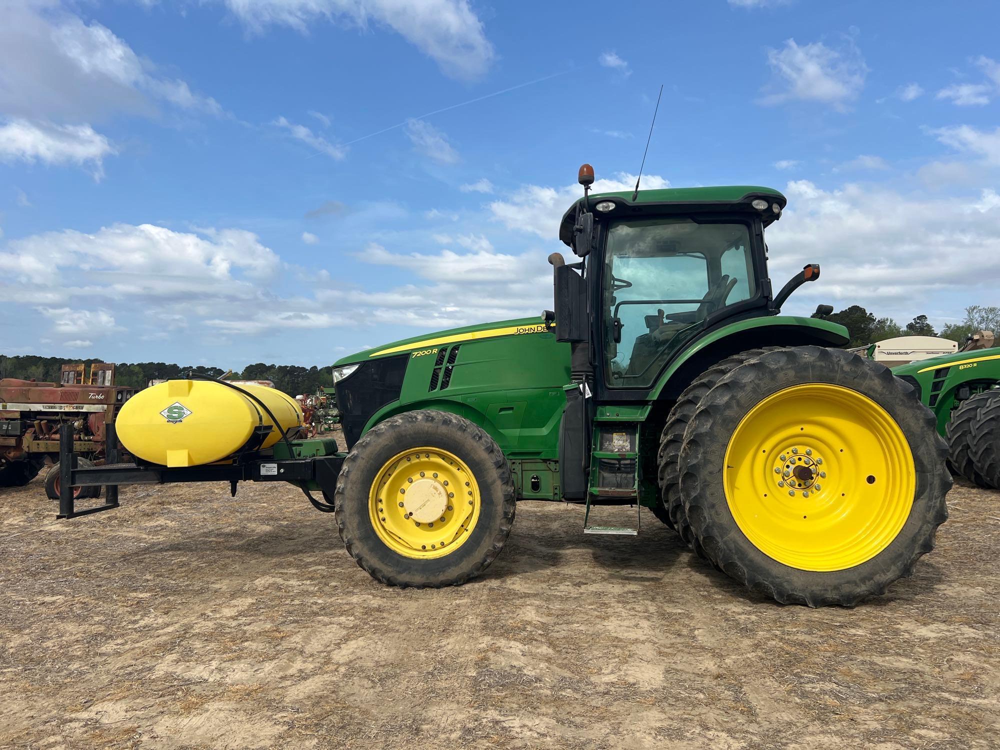  John Deere 7200R