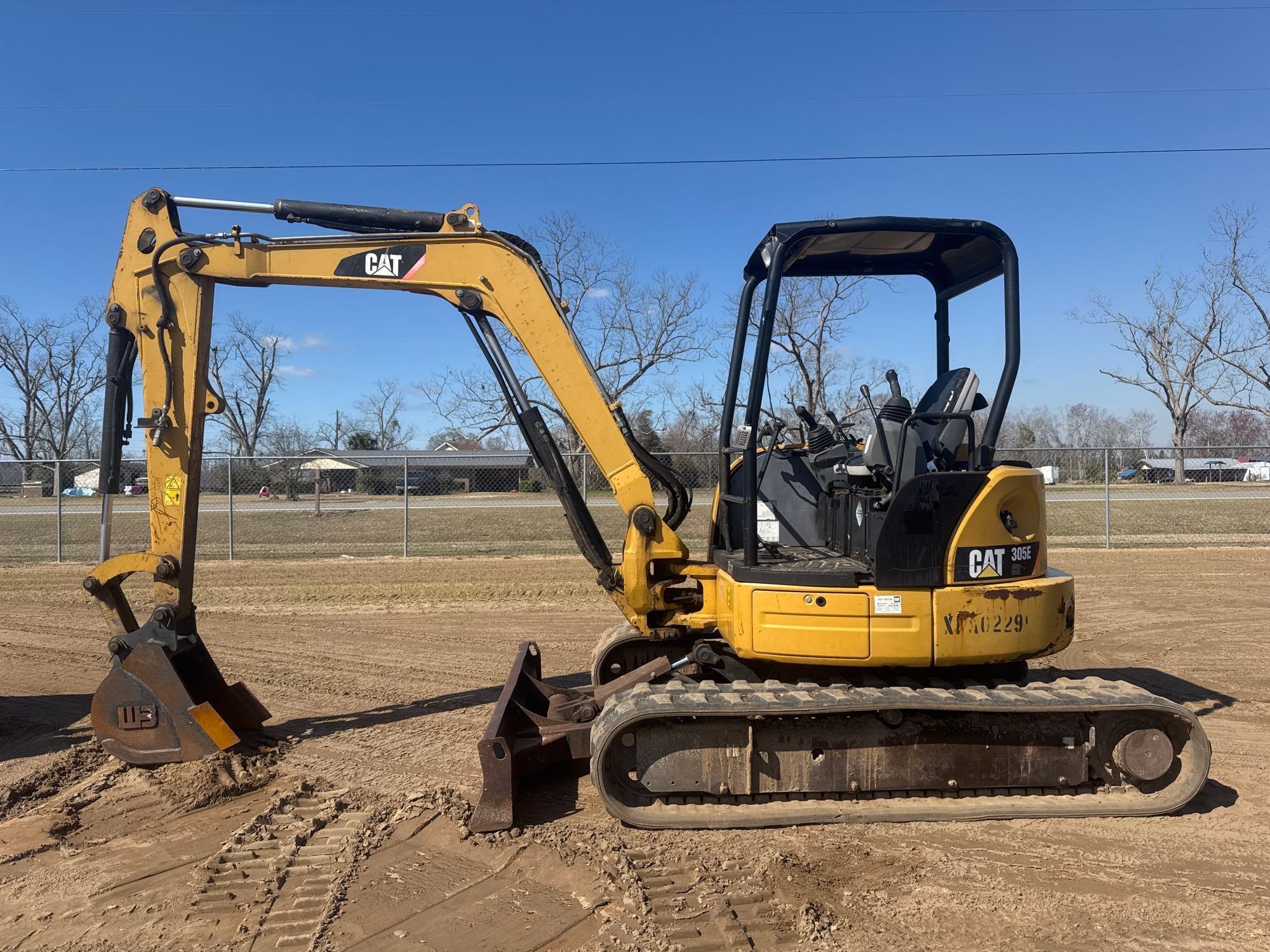 2013 CATERPILLAR 305E CR EXCAVATOR