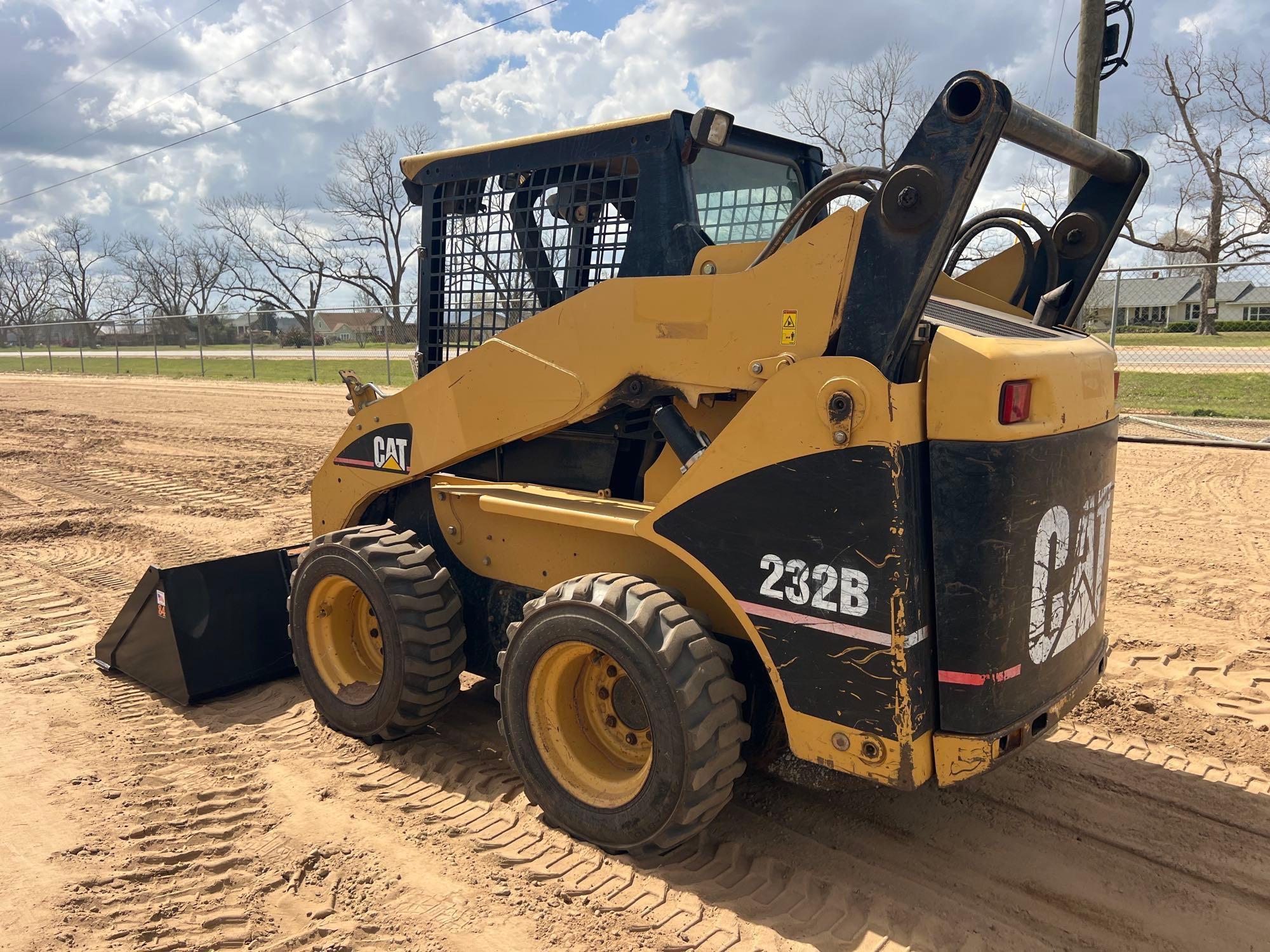 2006 Caterpillar 232B For Sale (85876244) from Rebel Auction Co., Inc ...