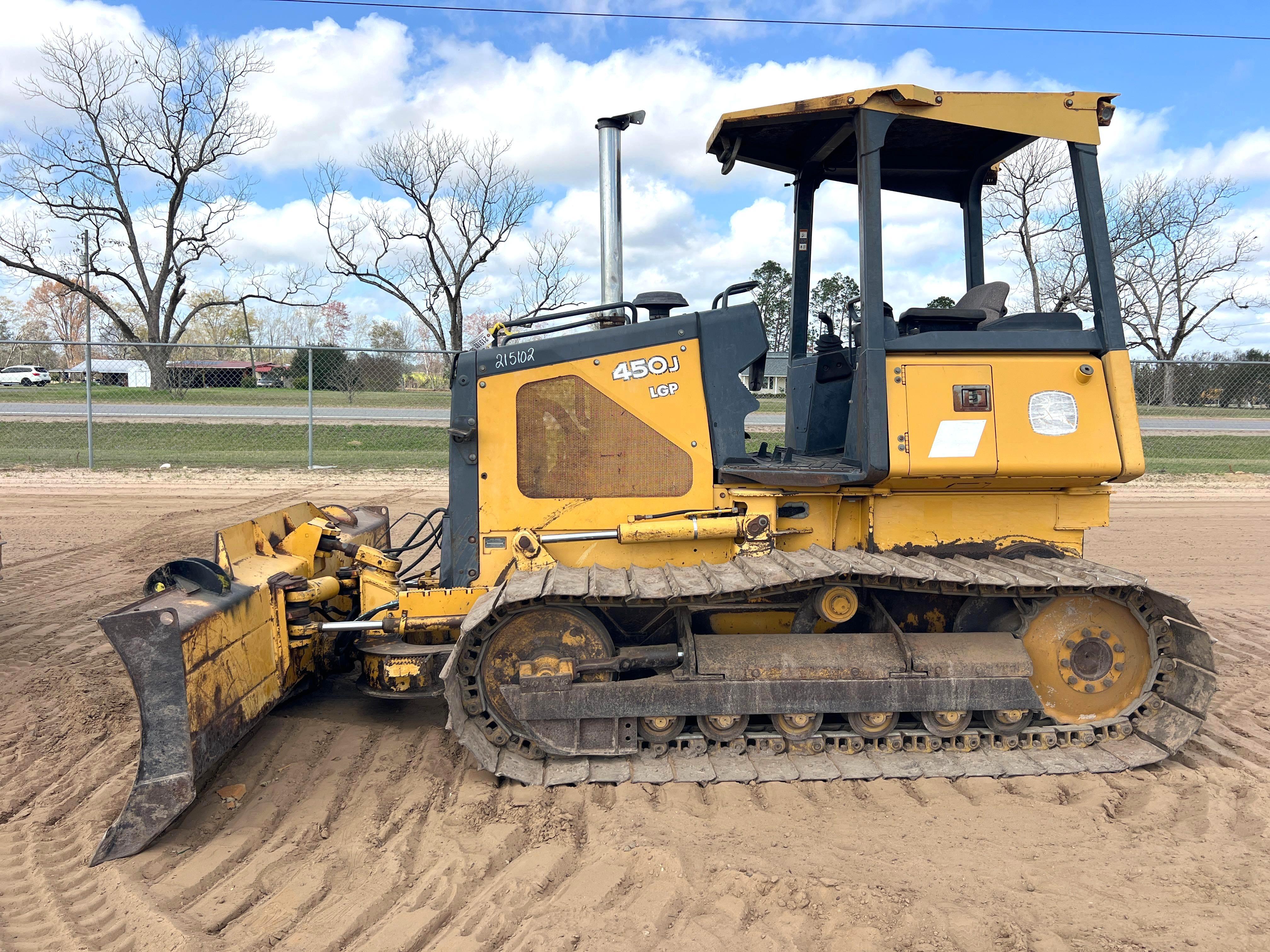 2005 JOHN DEERE 450J LGP CRAWLER DOZER