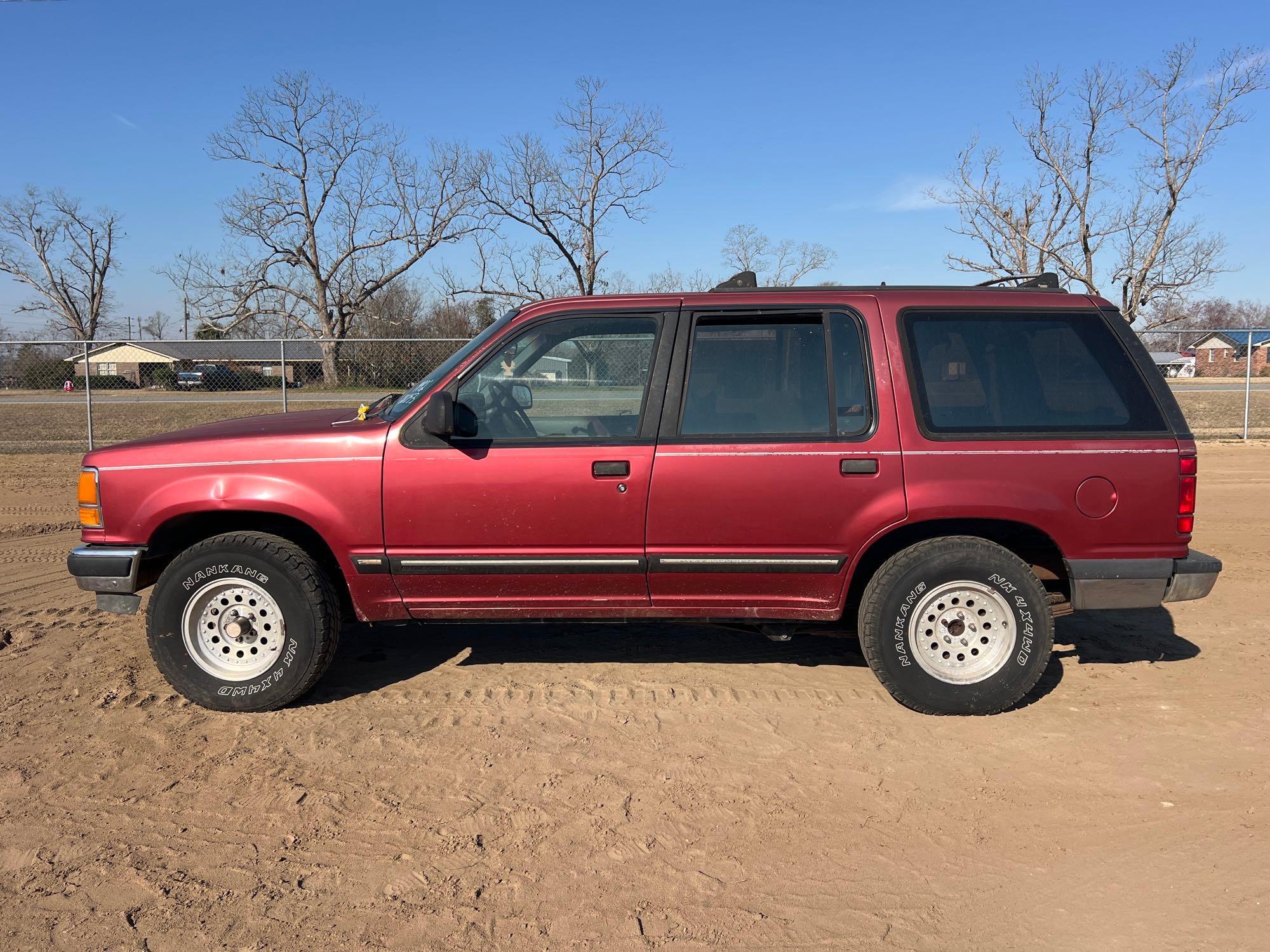 1992 FORD EXPLORER XLT SUV