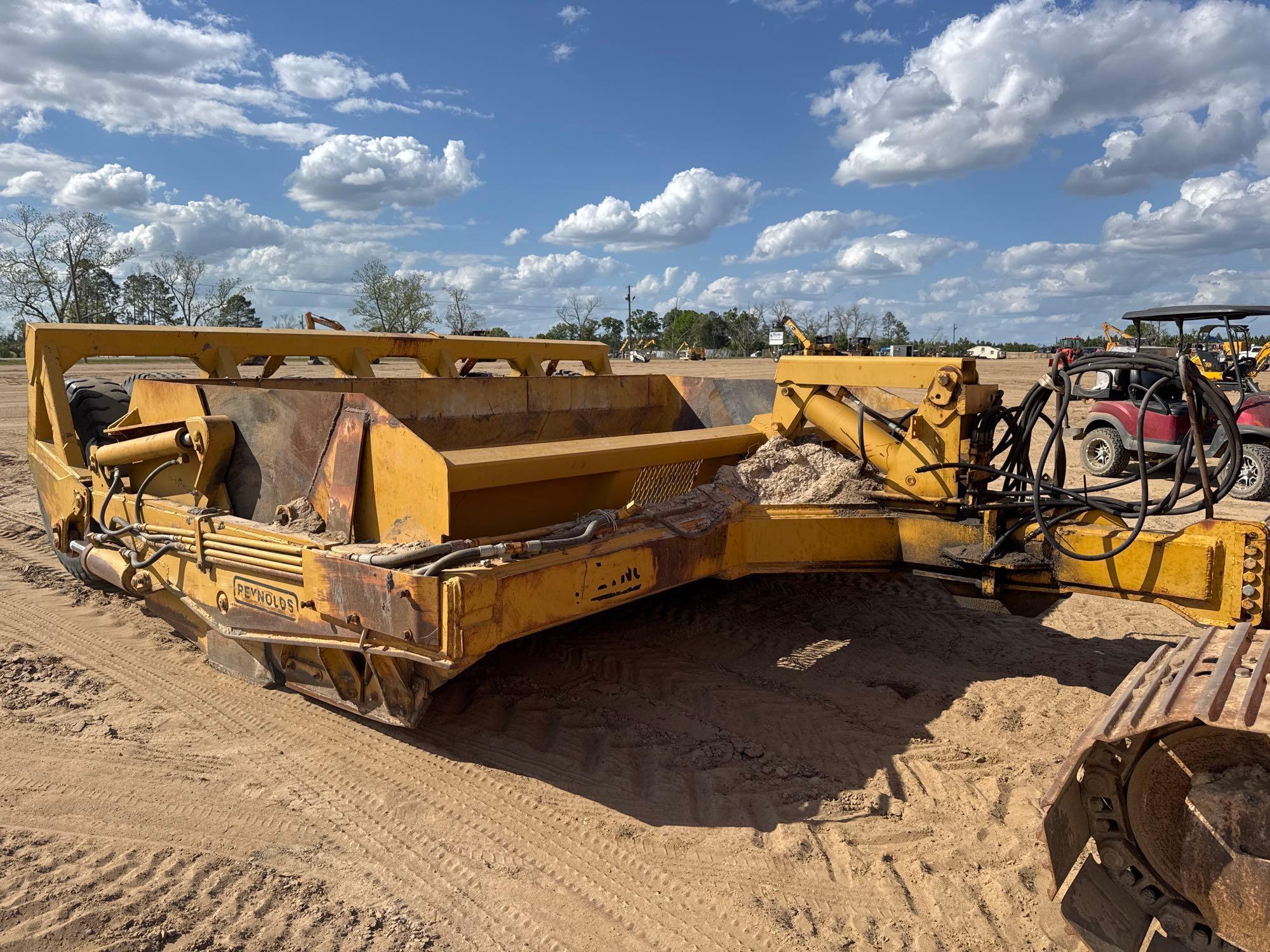 REYNOLDS 18CR DIRT PAN