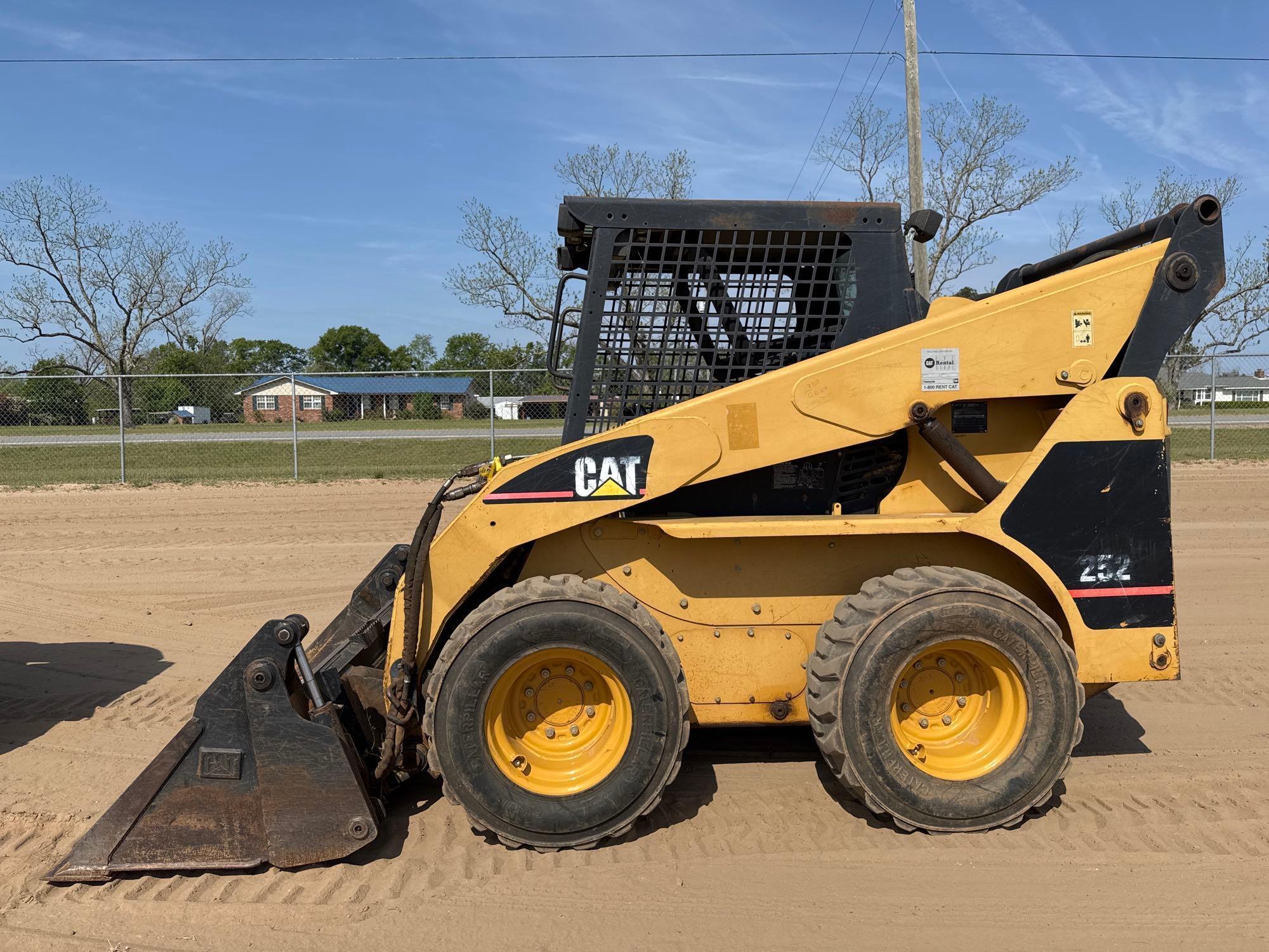 2003 CATERPILLAR 252 SKID STEER