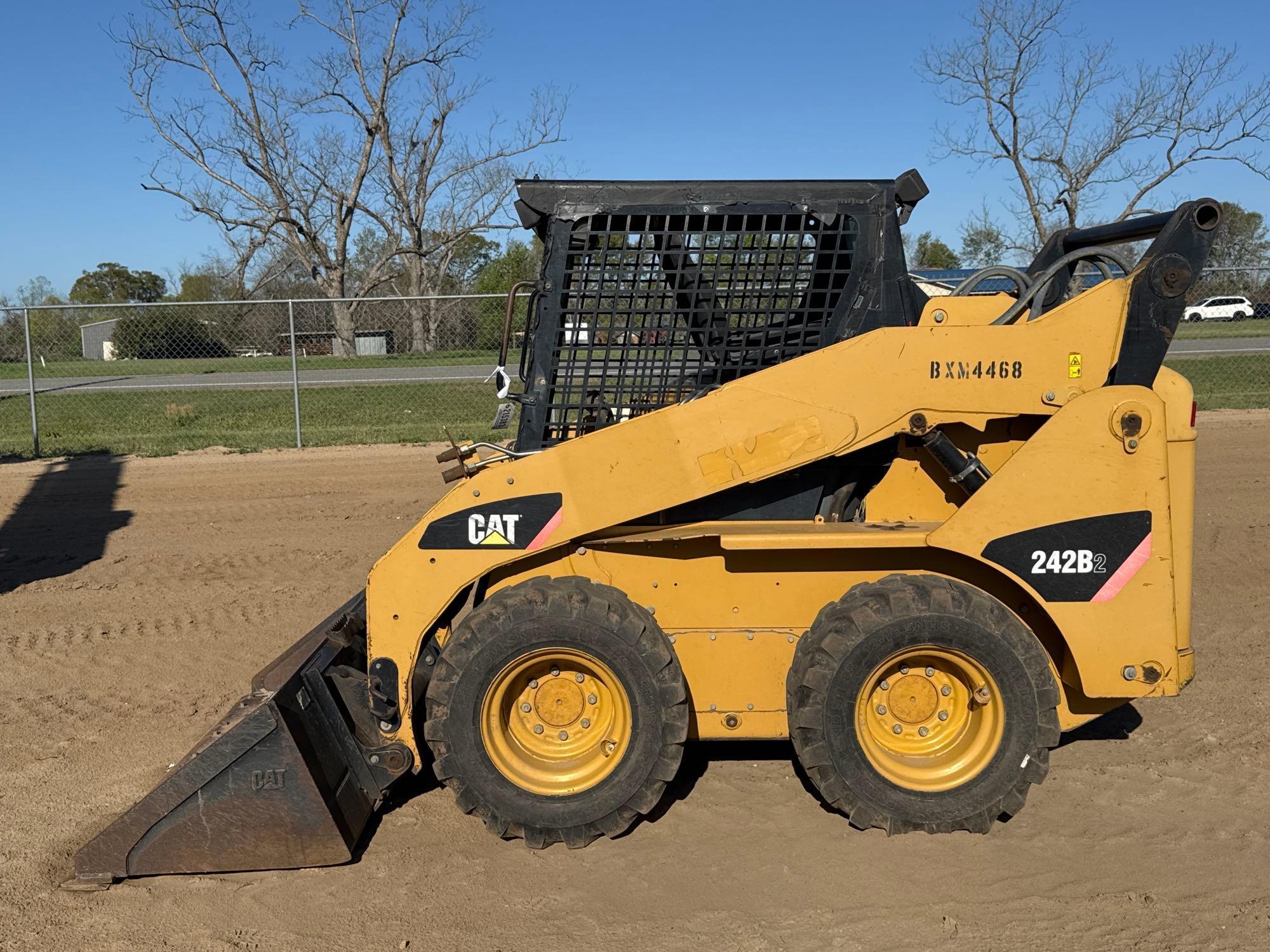 2008 CATERPILLAR 242B2 SKID STEER