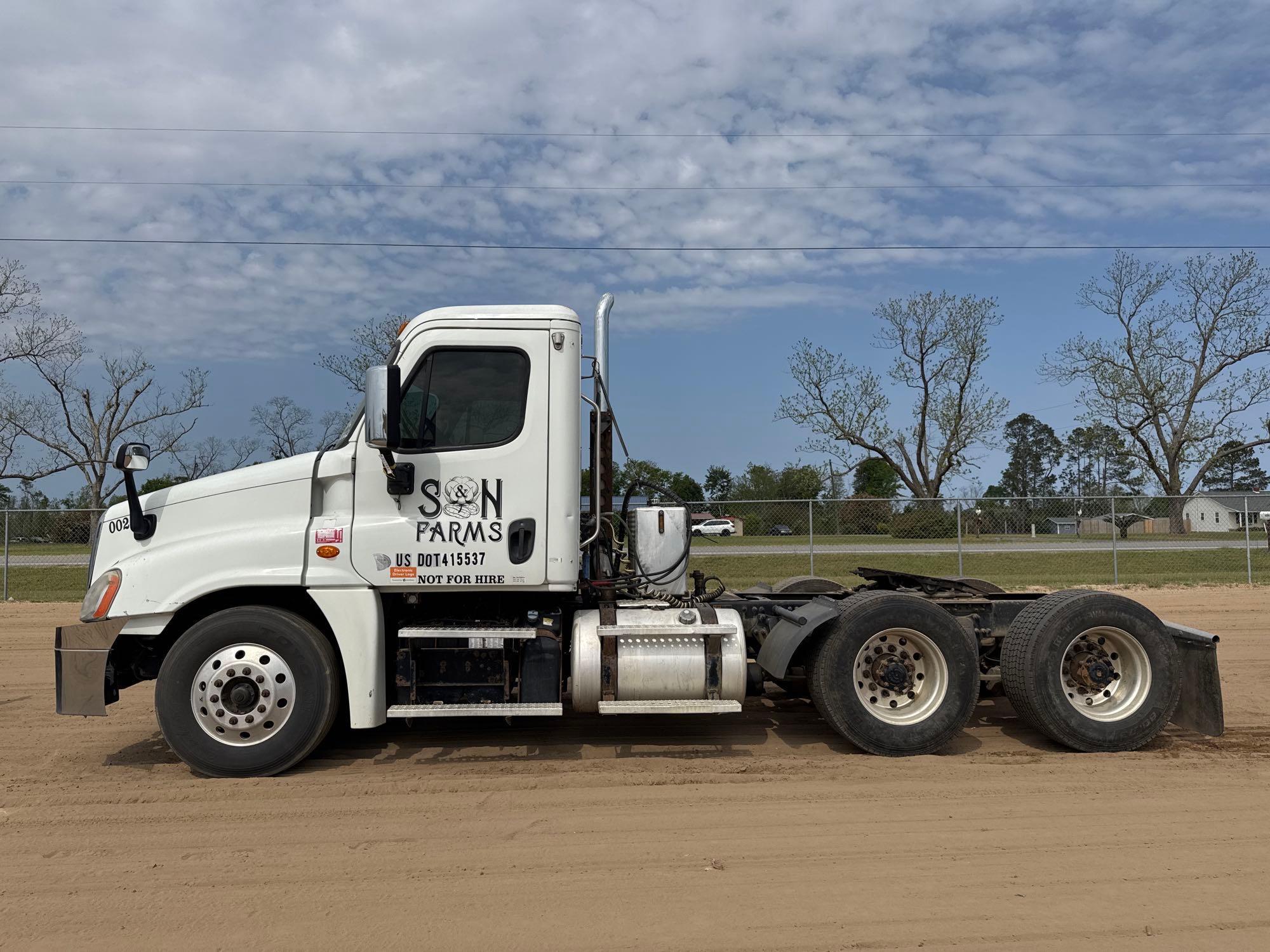 2016 FREIGHTLINER CASCADIA 125 ROAD TRACTOR