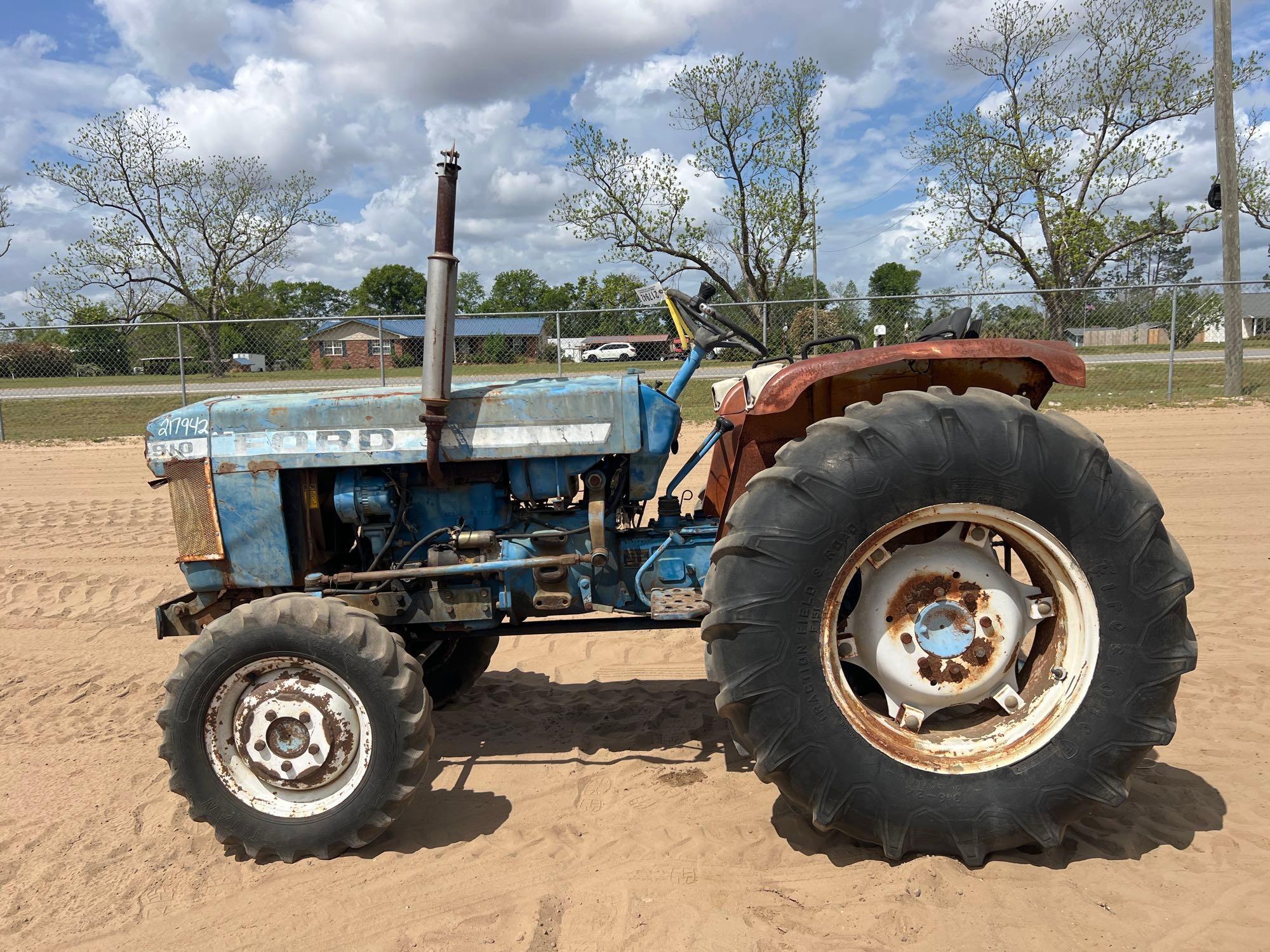 FORD 1910 TRACTOR