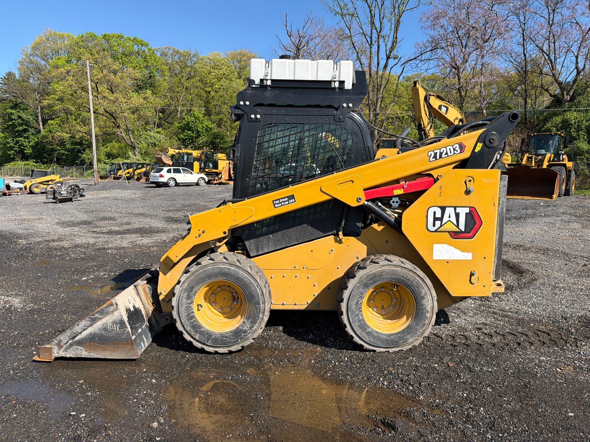 Photo of a  Caterpillar 272D
