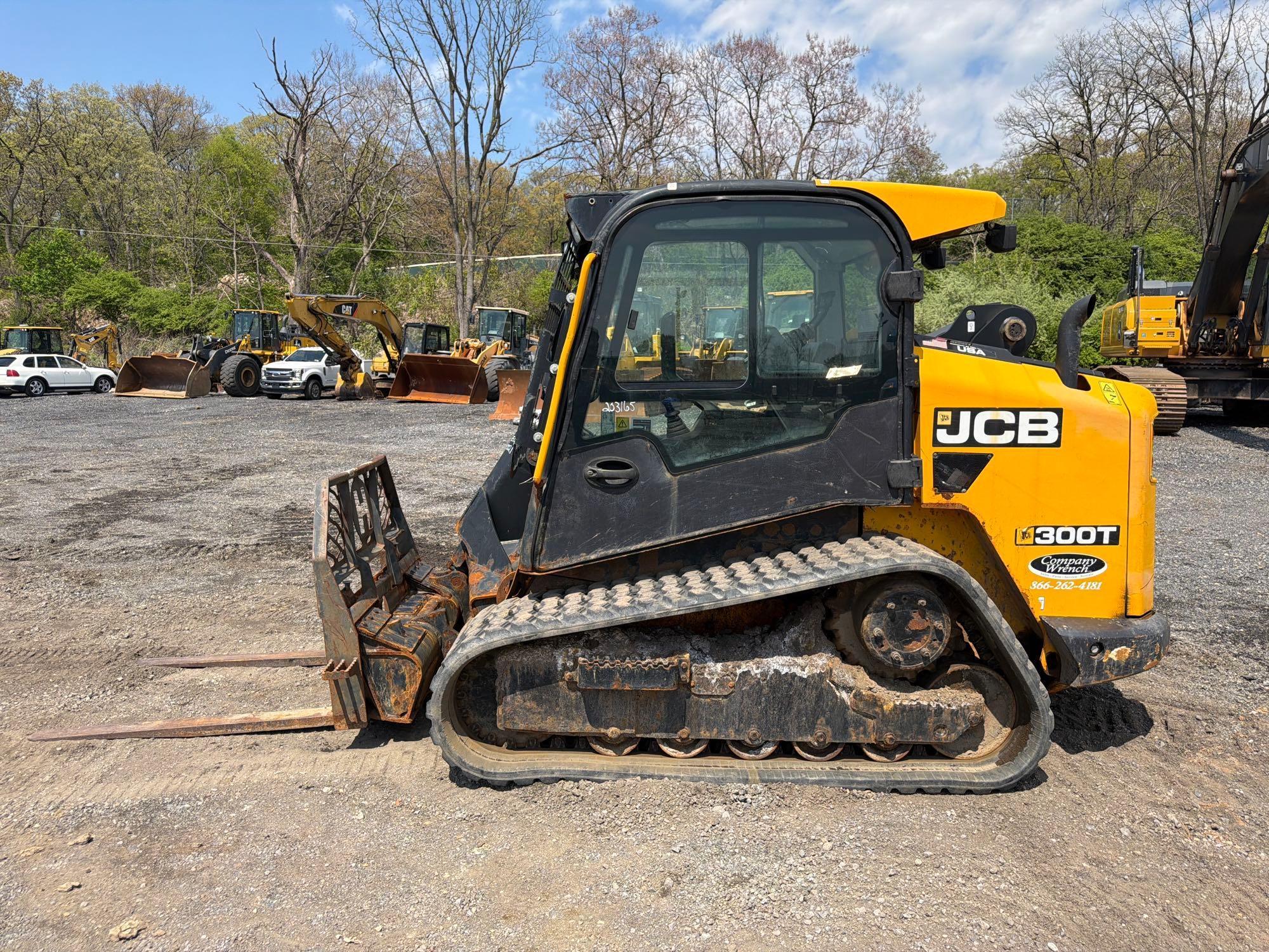 2021 JCB 300T SKID STEER