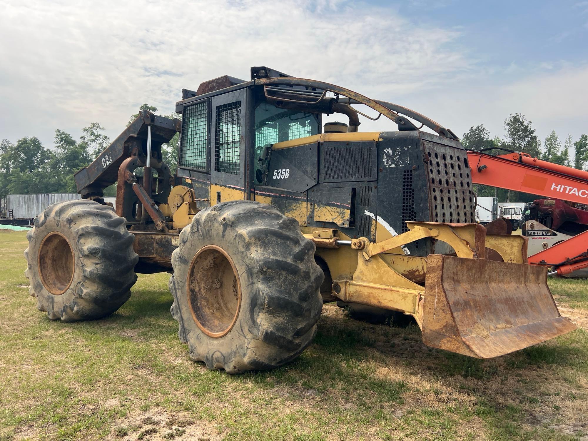 Photo of a  Caterpillar 535B