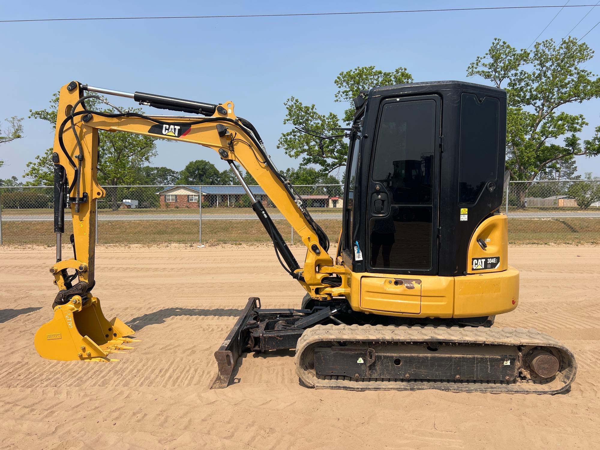 2016 CATERPILLAR 304E2 CR EXCAVATOR