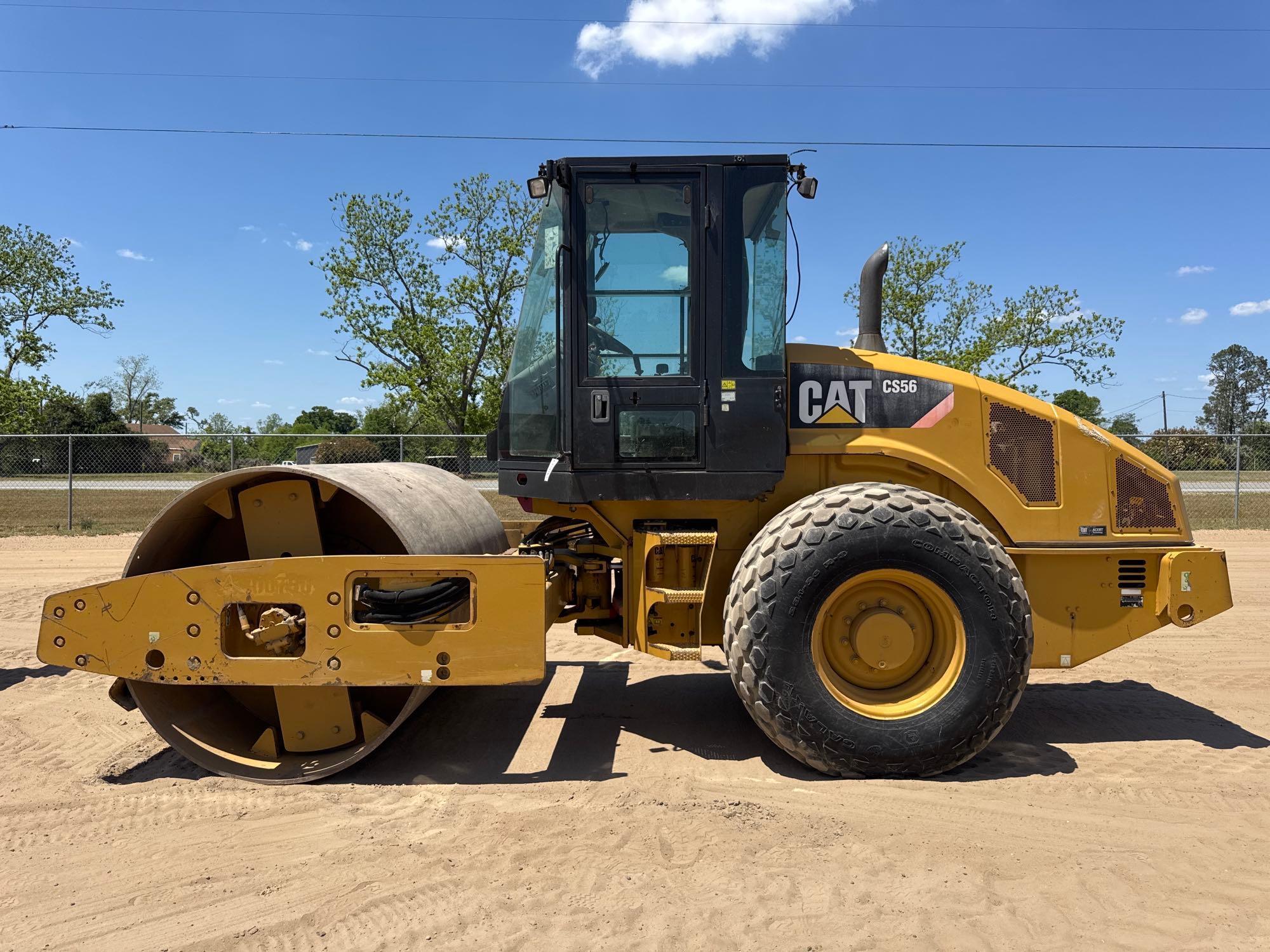 Photo of a  Caterpillar CS56