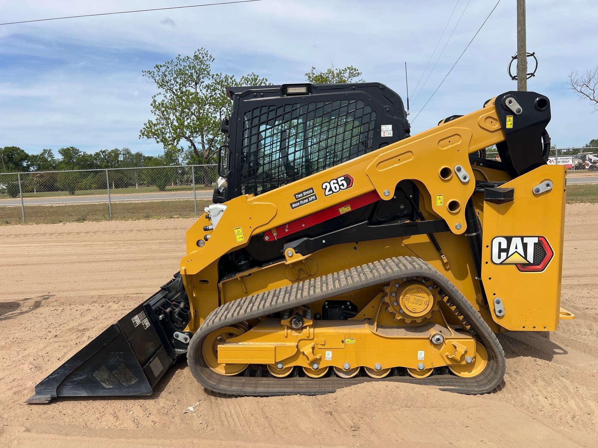2025 CATERPILLAR 265 SKID STEER