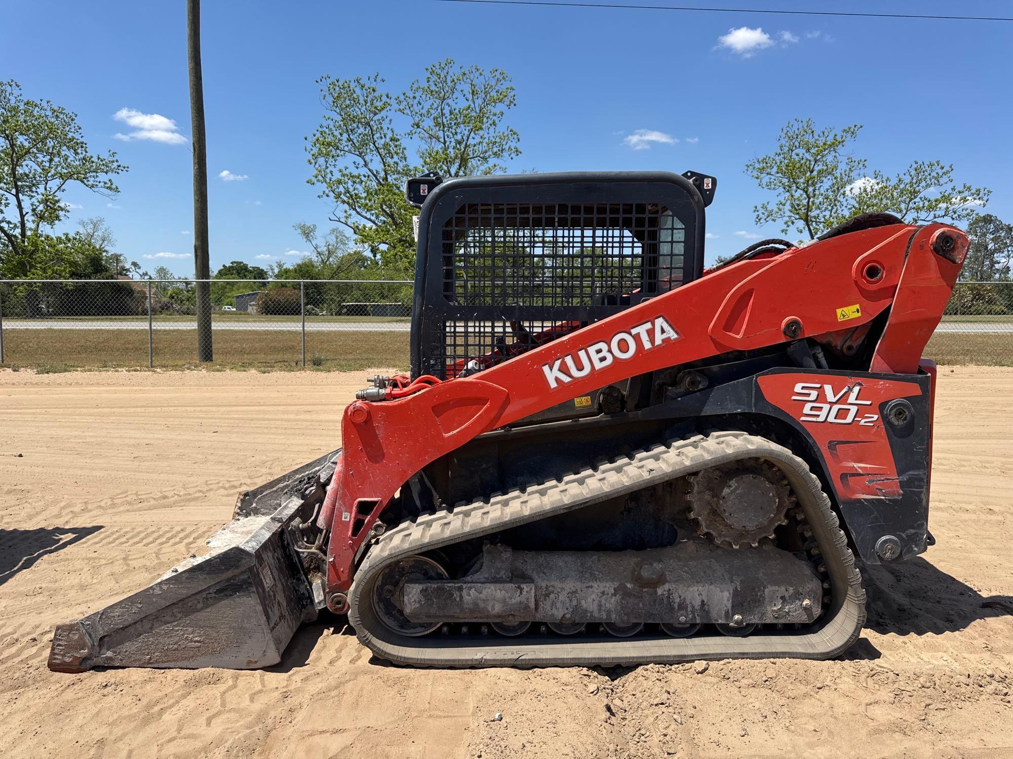 2013 KUBOTA SVL90-2 SKID STEER