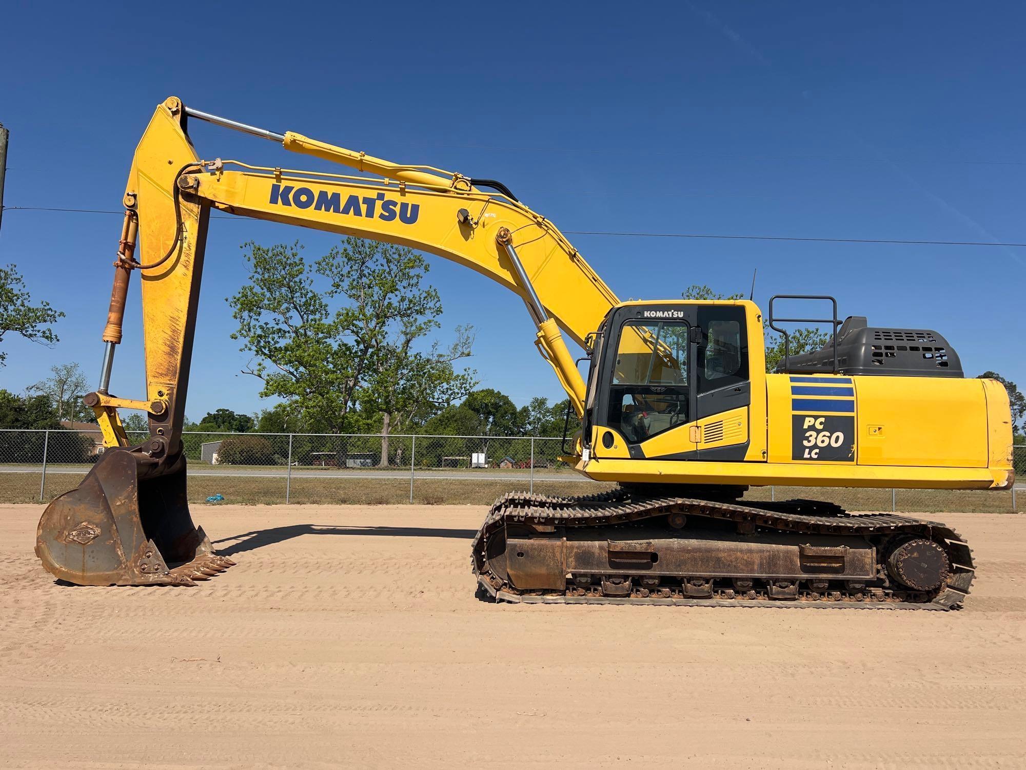 Photo of a  Komatsu PC360LC
