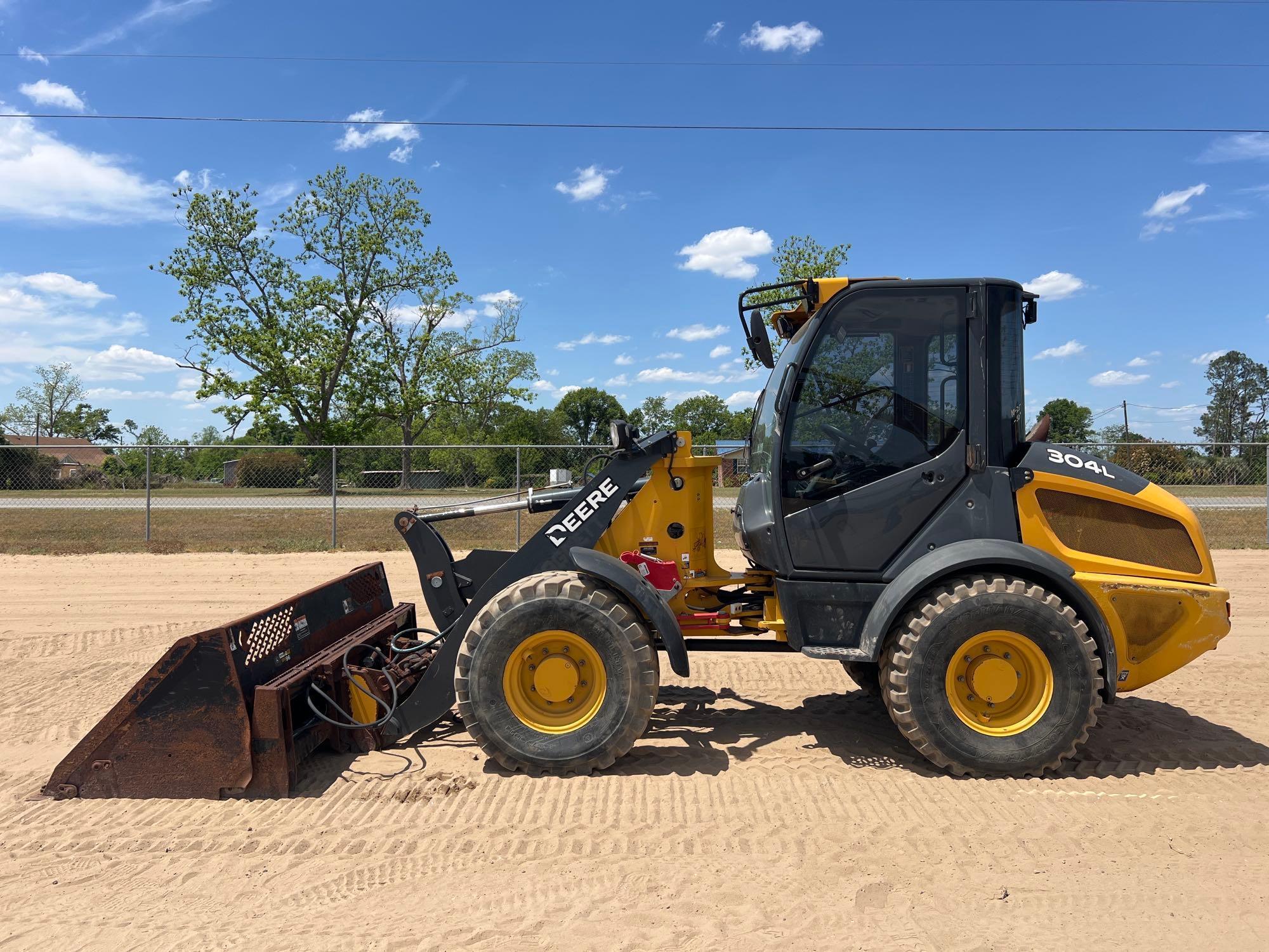 2021 JOHN DEERE 304L WHEEL LOADER