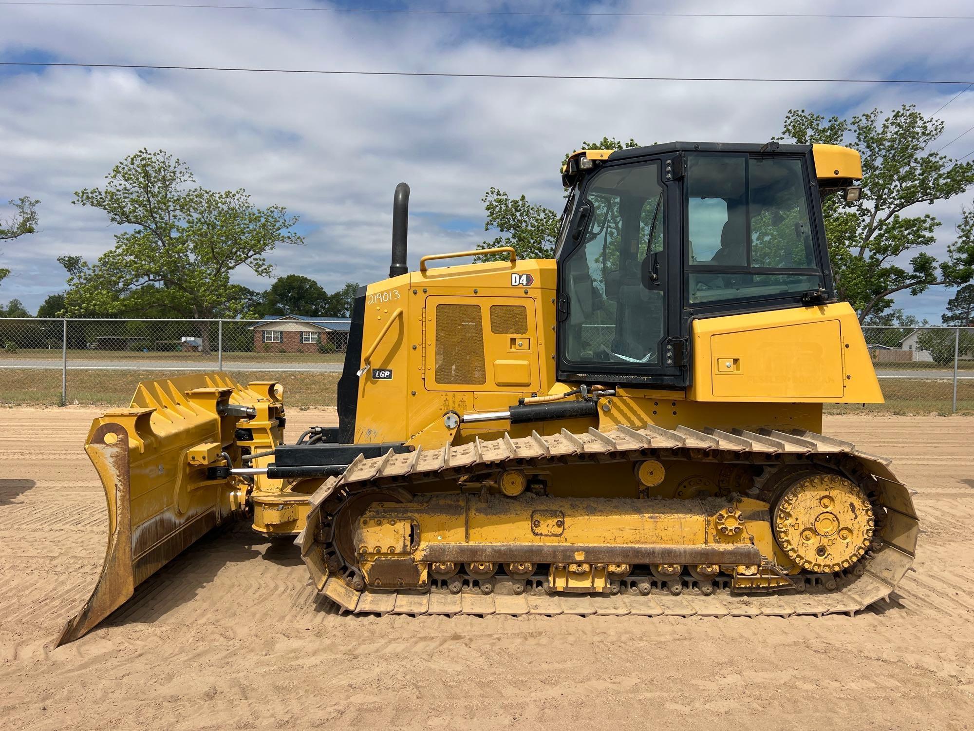 2021 CATERPILLAR D4 LGP CRAWLER DOZER