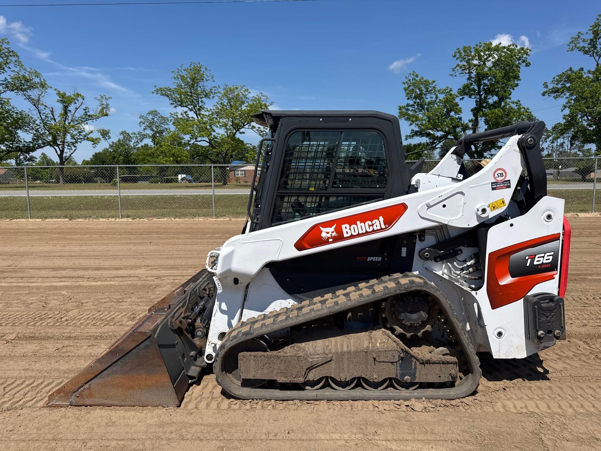Photo of a  Bobcat RT66