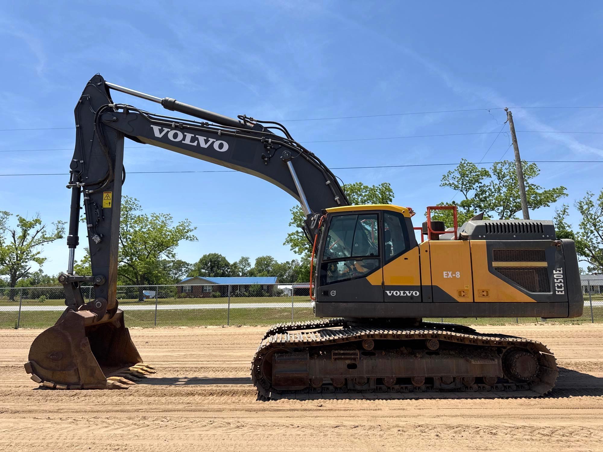 Photo of a  Volvo EC350