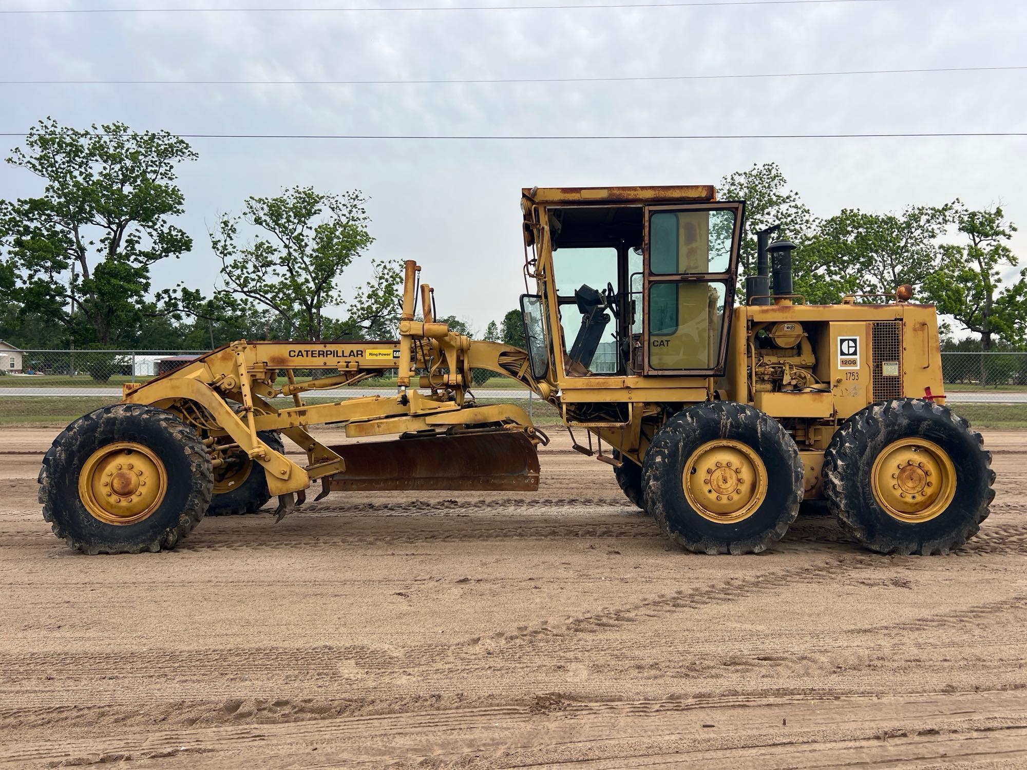1985 CATERPILLAR 120G MOTOR GRADER