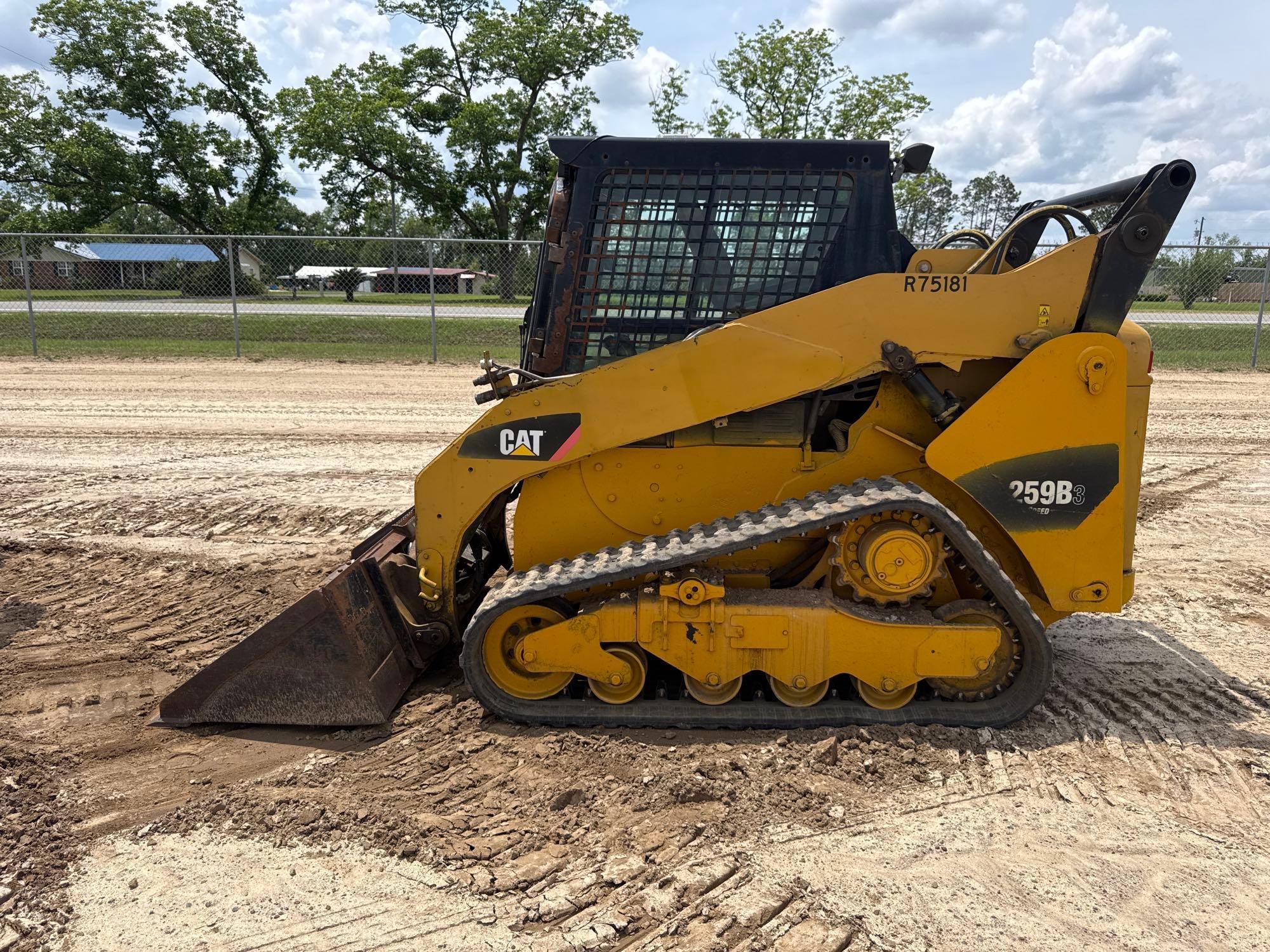 2011 CATERPILLAR 259B3 SKID STEER