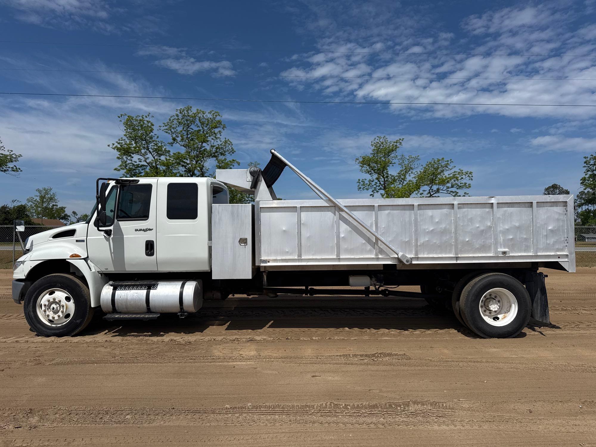 2014 INTERNATIONAL DURASTAR 4300 DUMP TRUCK